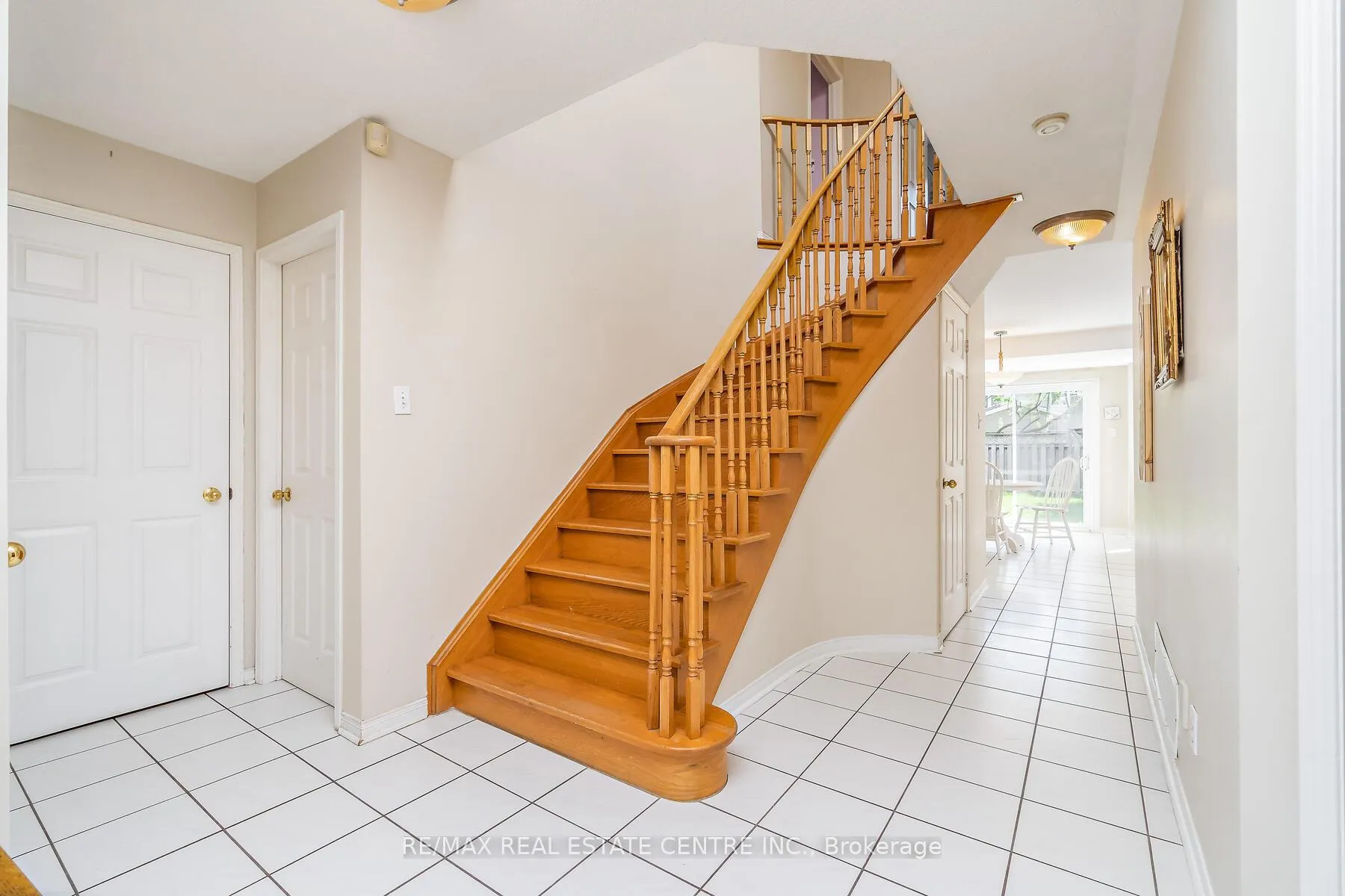 Photo 19 of 7 Curry Crescent, Halton Hills, Georgetown — HOMEH