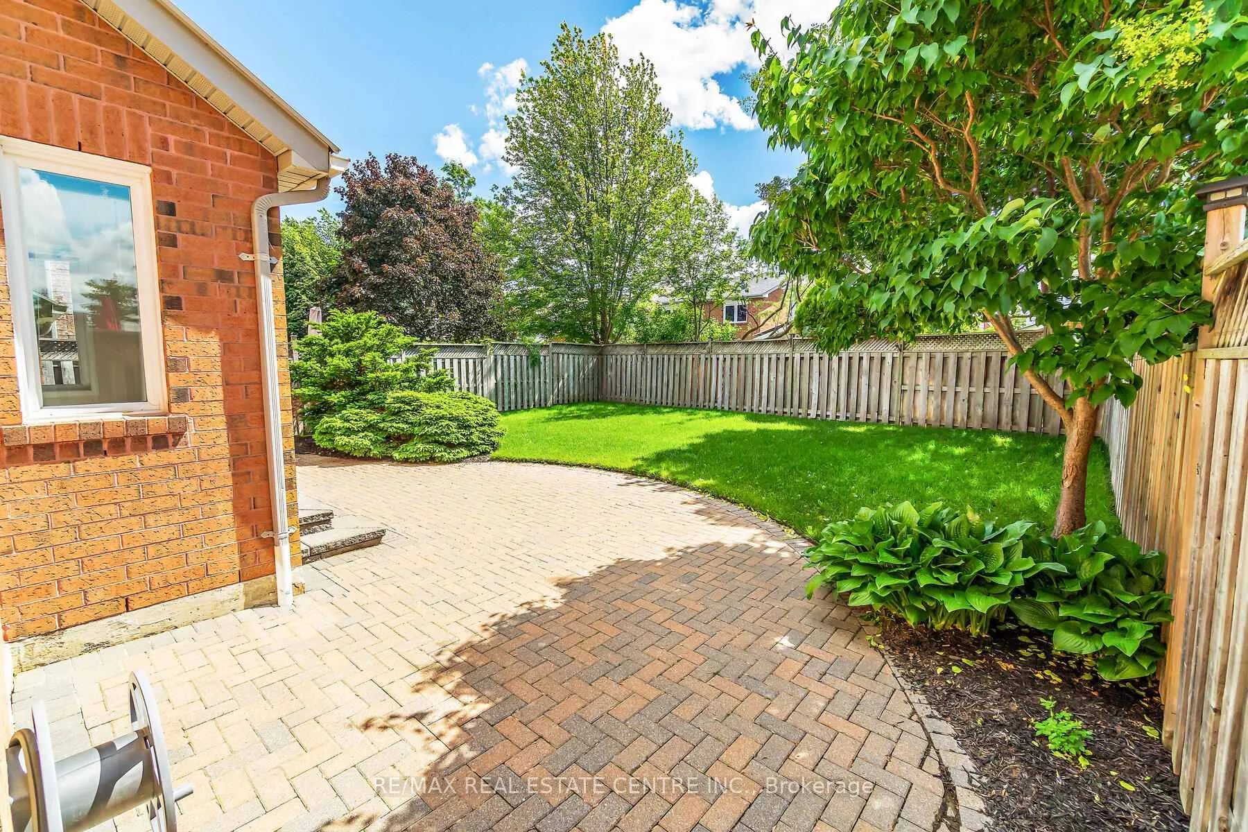 Photo 30 of 7 Curry Crescent, Halton Hills, Georgetown — HOMEH