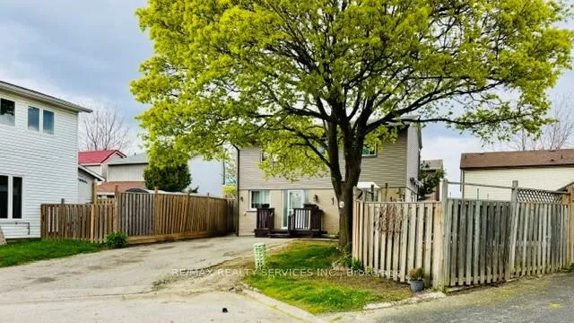 Photo 2 of 14 Grantbrook Court, Brampton, Northgate — HOMEH