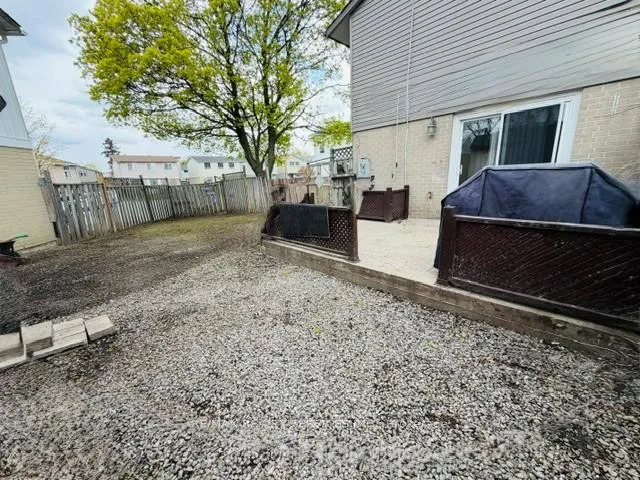 Photo 5 of 14 Grantbrook Court, Brampton, Northgate — HOMEH