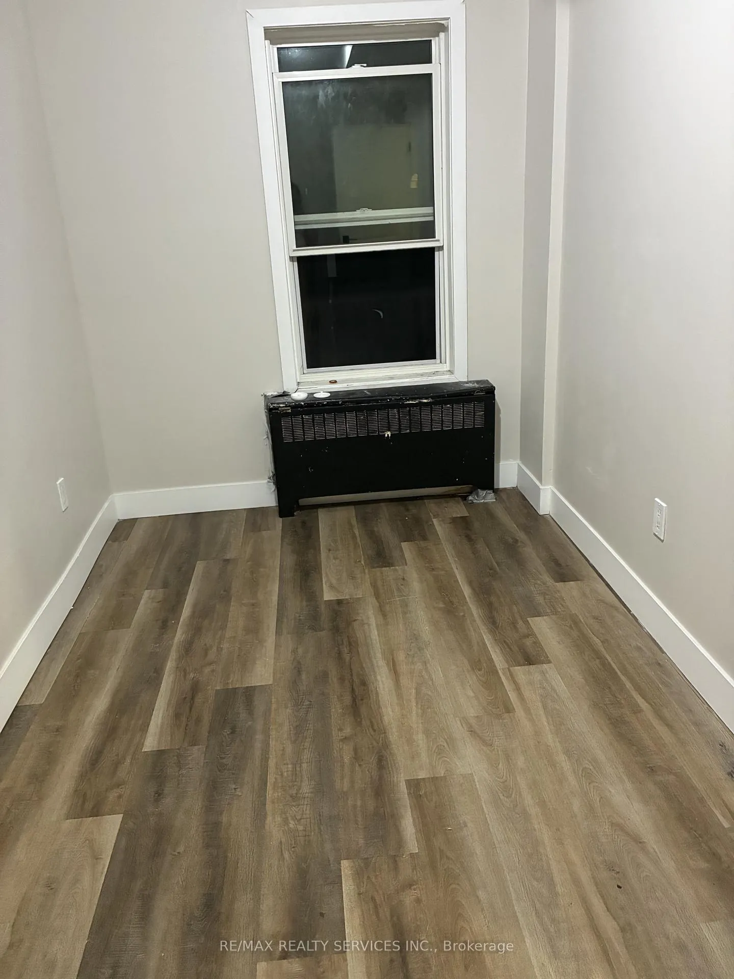 Photo 3 of Unit Unit 1, 748 Barton Street E, Hamilton, Stipley — HOMEH