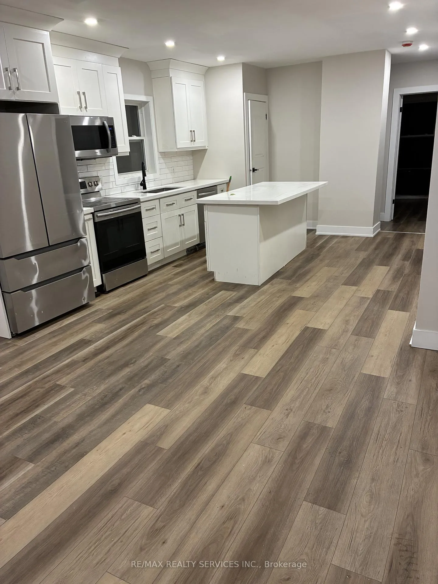 Photo 6 of Unit Unit 1, 748 Barton Street E, Hamilton, Stipley — HOMEH