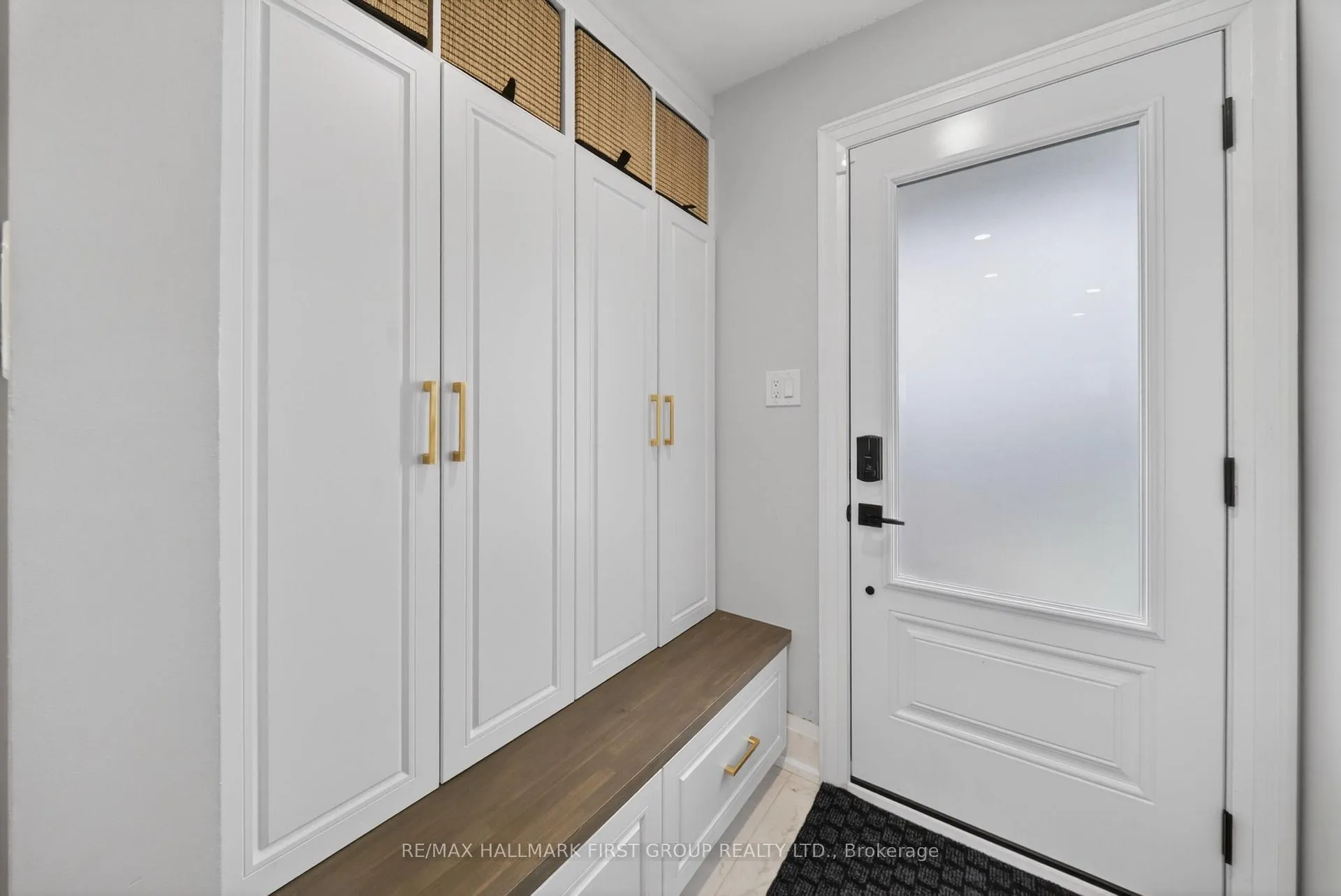 Photo 9 of 166 Wright Crescent, Ajax, Central — HOMEH