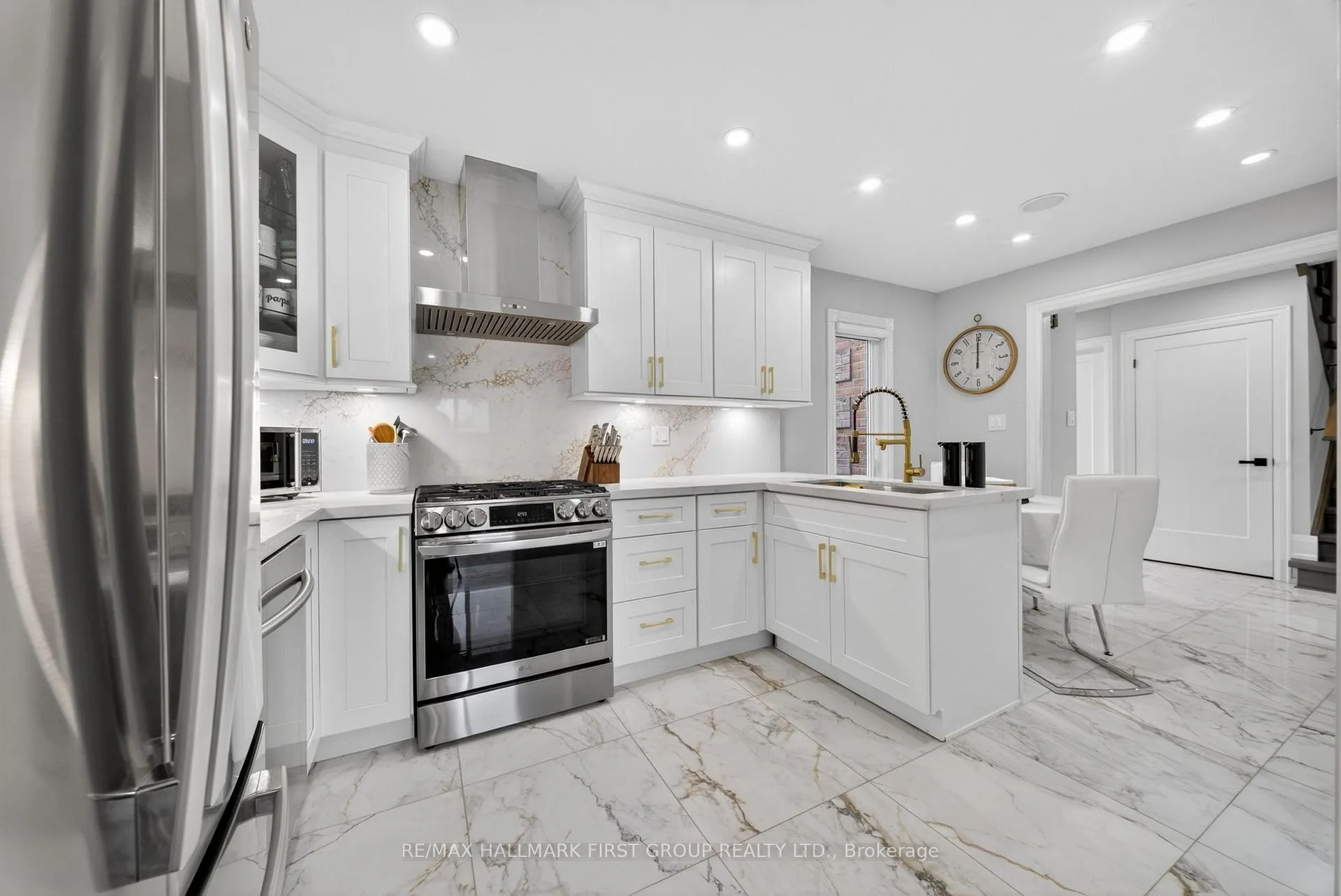 Photo 12 of 166 Wright Crescent, Ajax, Central — HOMEH