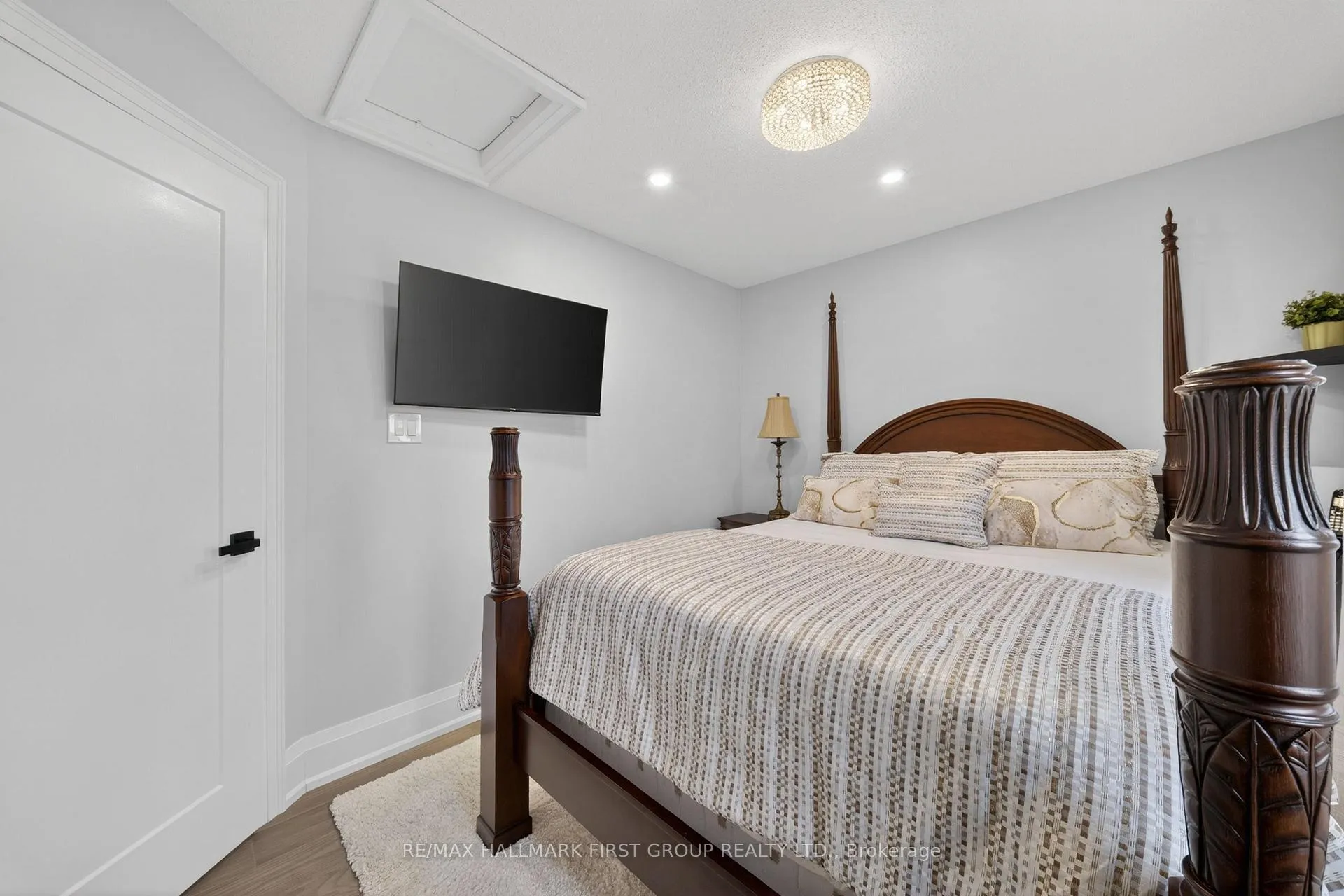 Photo 24 of 166 Wright Crescent, Ajax, Central — HOMEH
