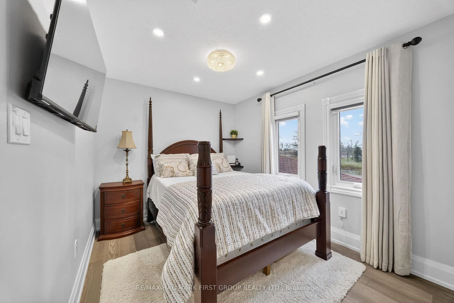 Photo 25 of 166 Wright Crescent, Ajax, Central — HOMEH