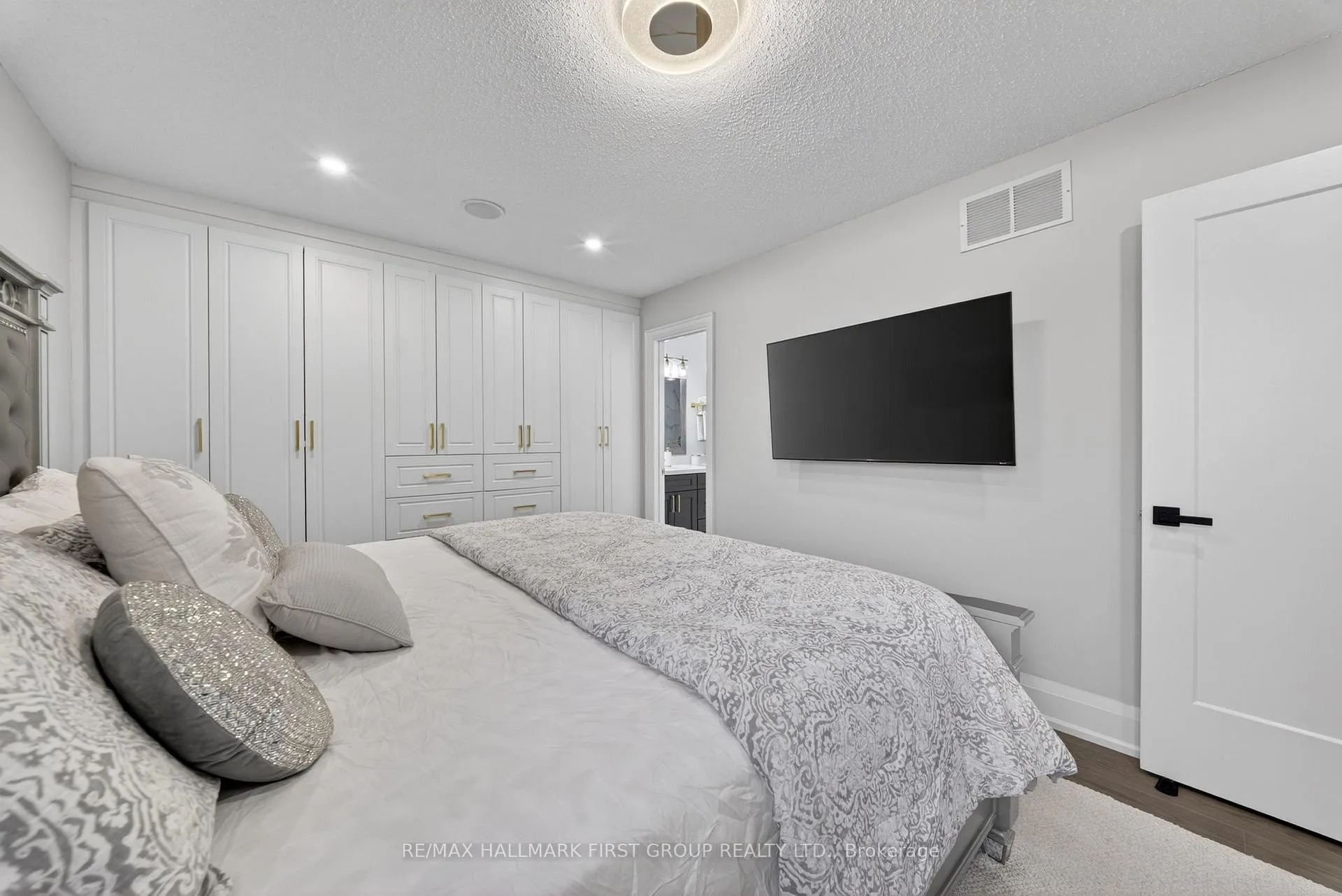 Photo 29 of 166 Wright Crescent, Ajax, Central — HOMEH