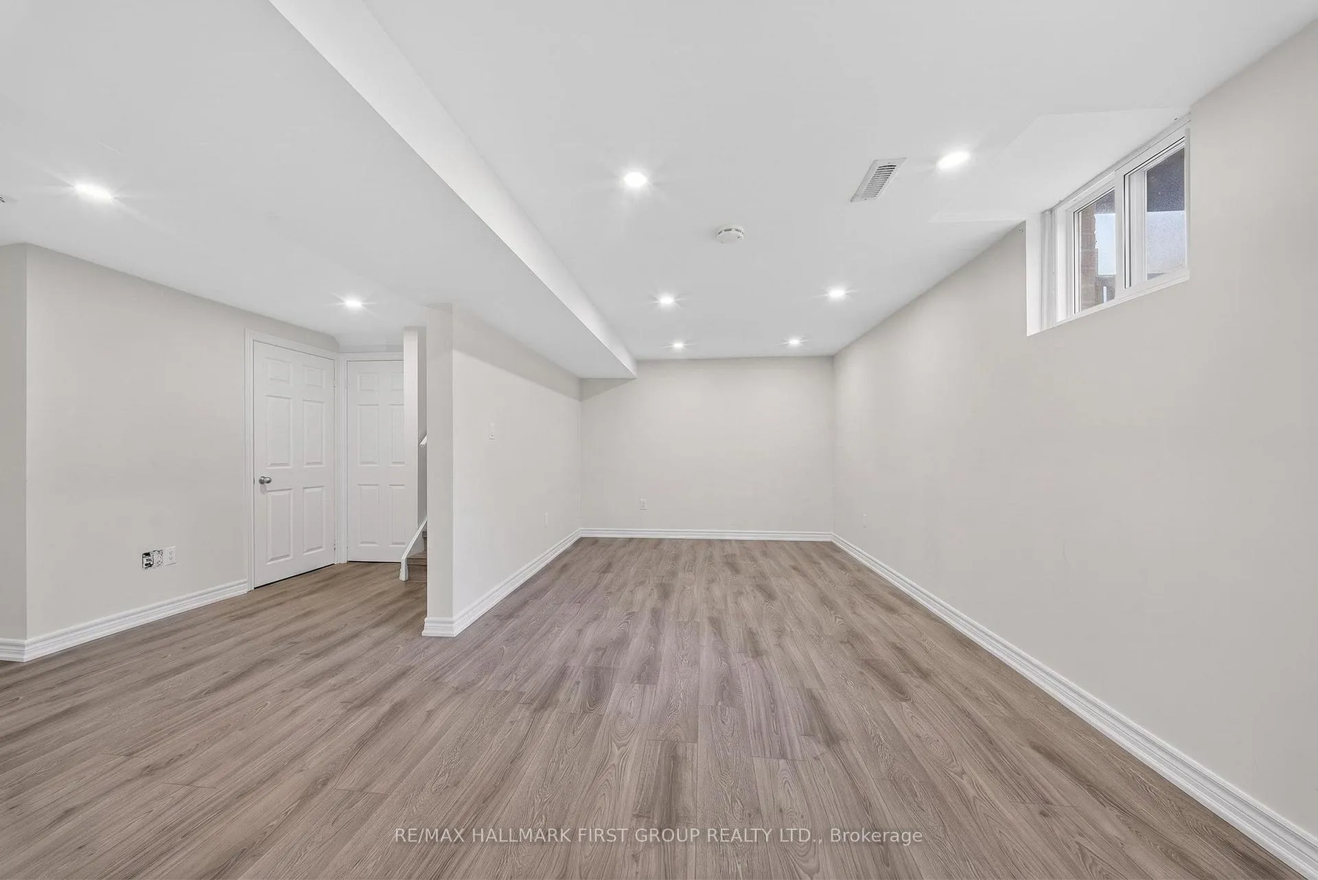 Photo 35 of 166 Wright Crescent, Ajax, Central — HOMEH