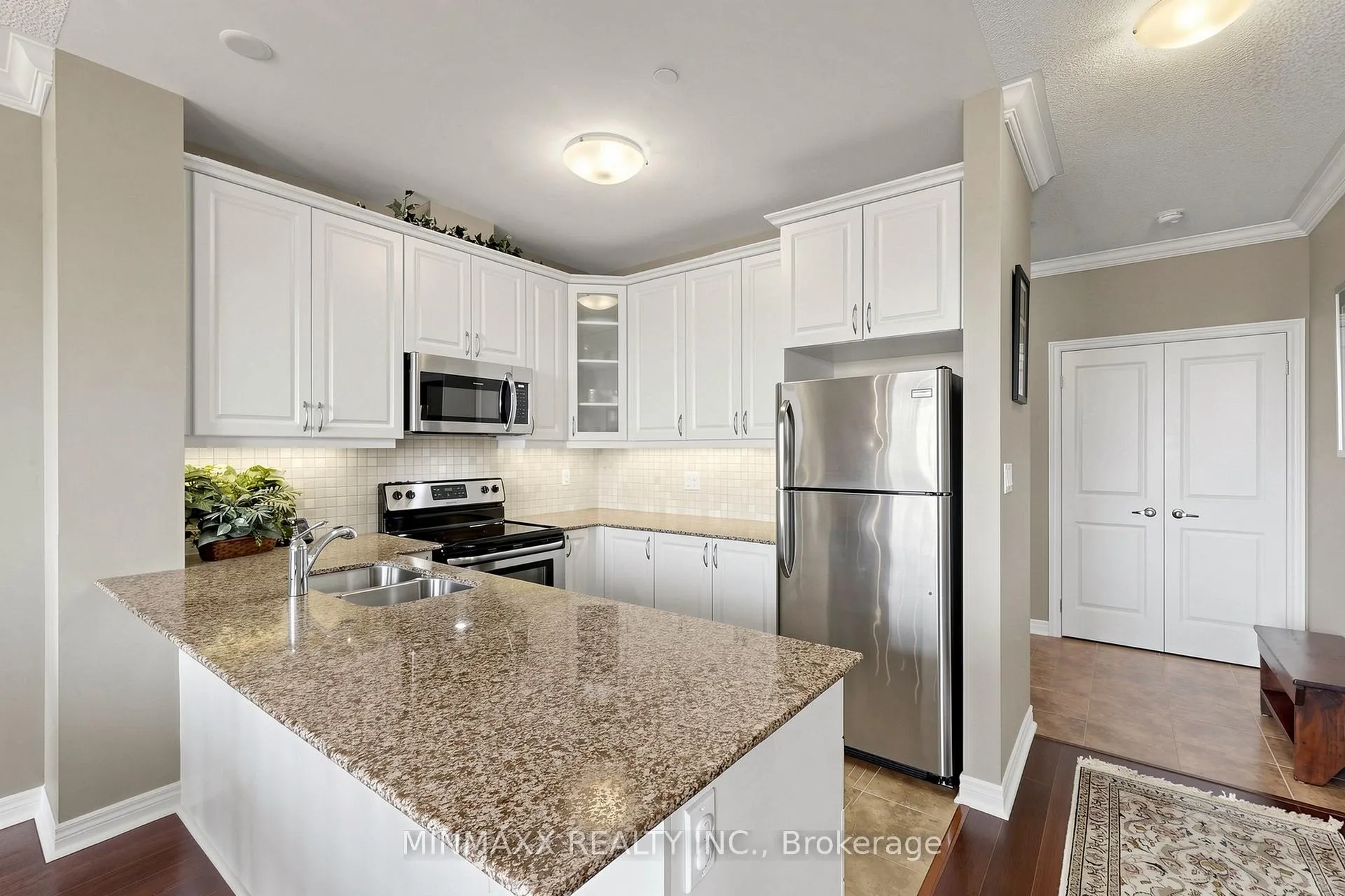 Photo 15 of Unit 617, 33 Whitmer Street, Milton, Scott — HOMEH