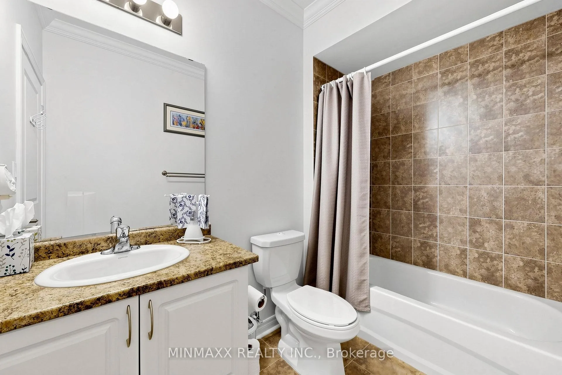 Photo 32 of Unit 617, 33 Whitmer Street, Milton, Scott — HOMEH