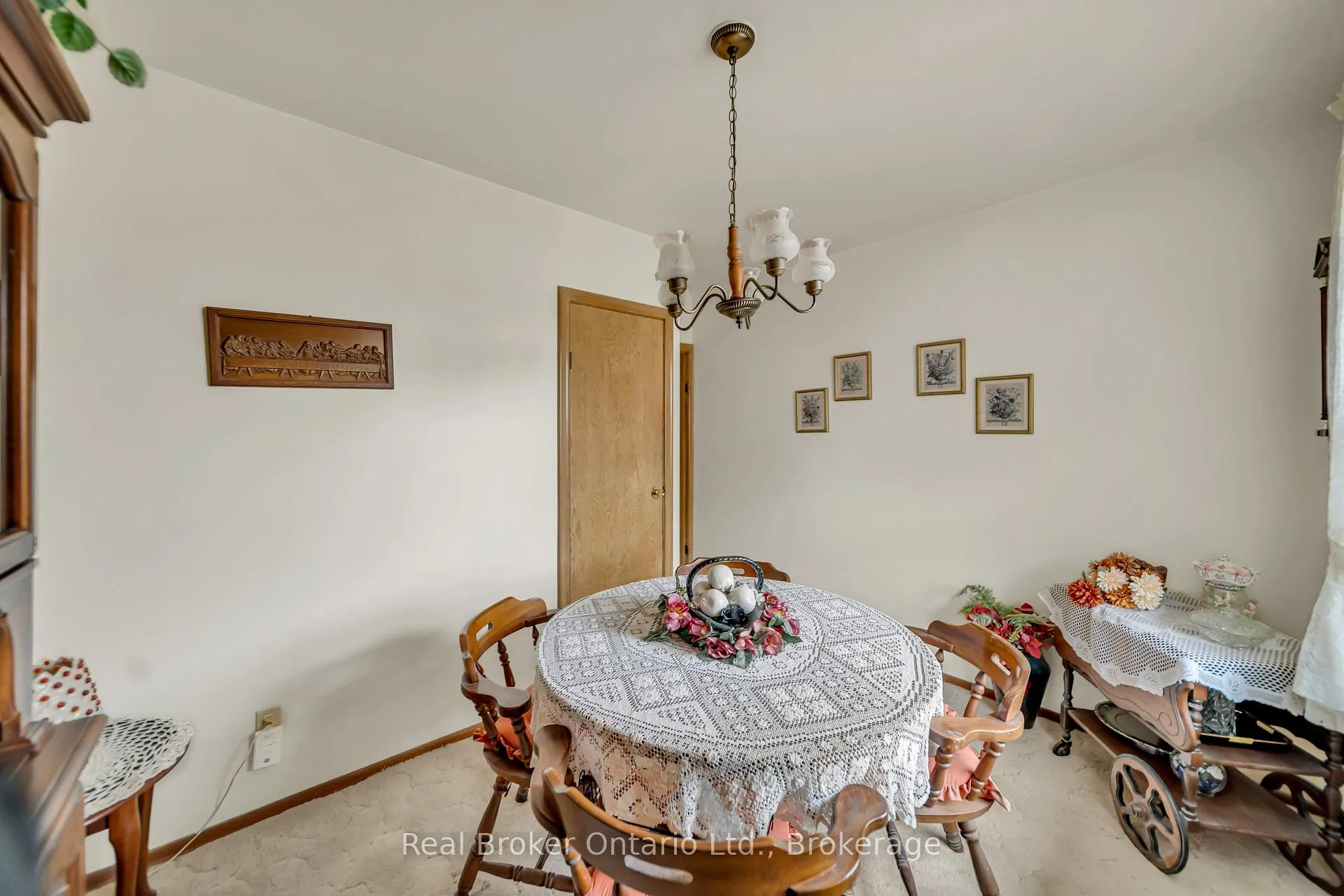 Photo 23 of 144 Byron Avenue, Kitchener — HOMEH