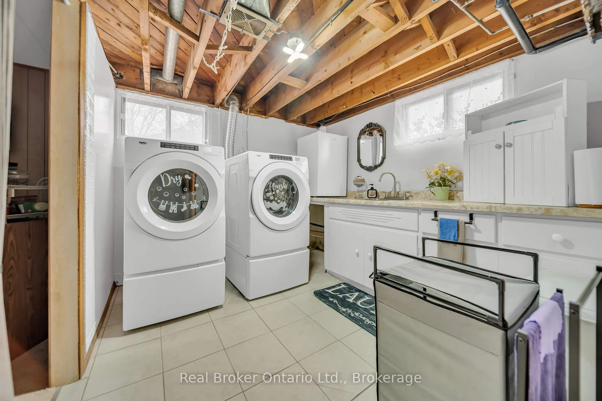 Photo 31 of 144 Byron Avenue, Kitchener — HOMEH