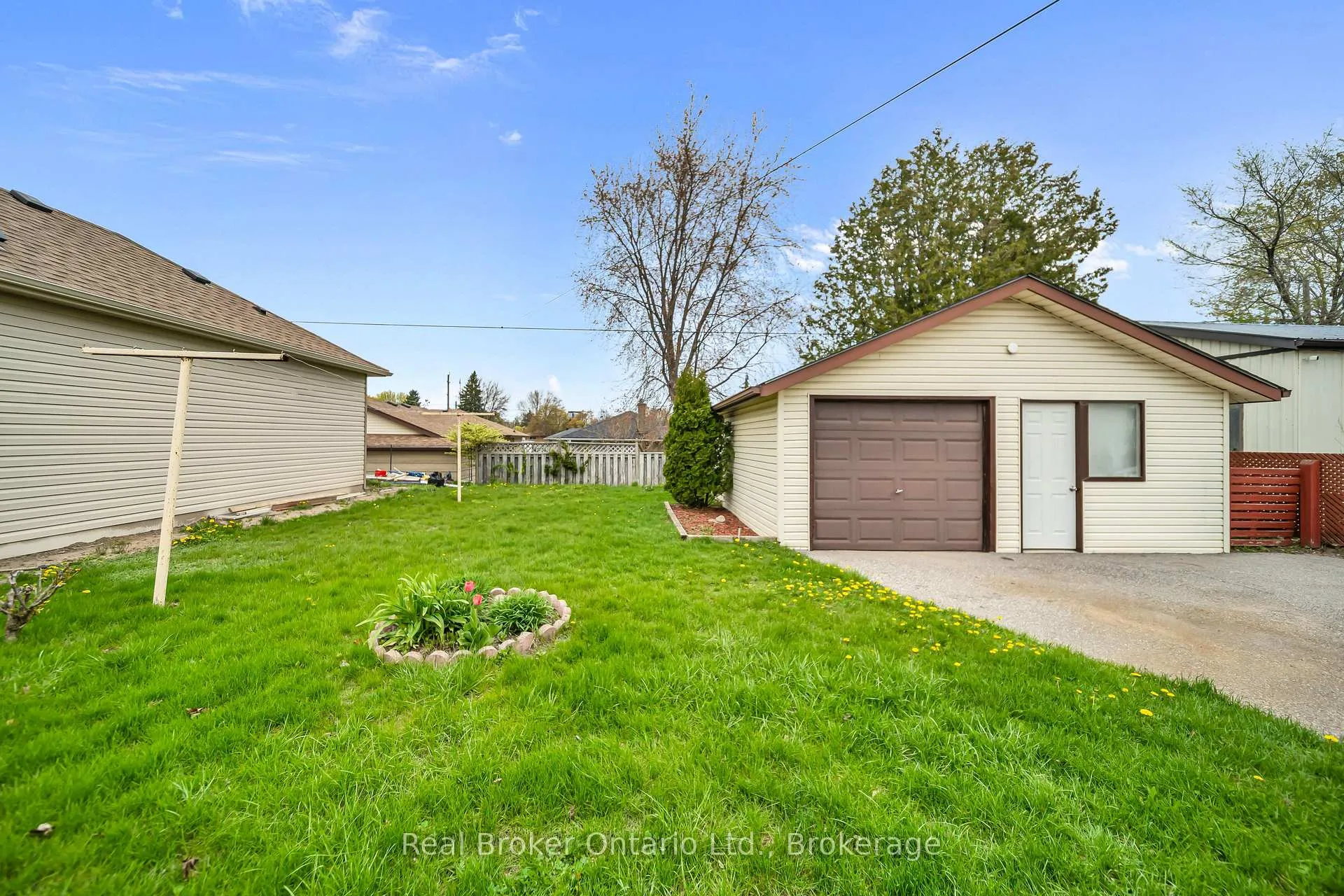 Photo 36 of 144 Byron Avenue, Kitchener — HOMEH