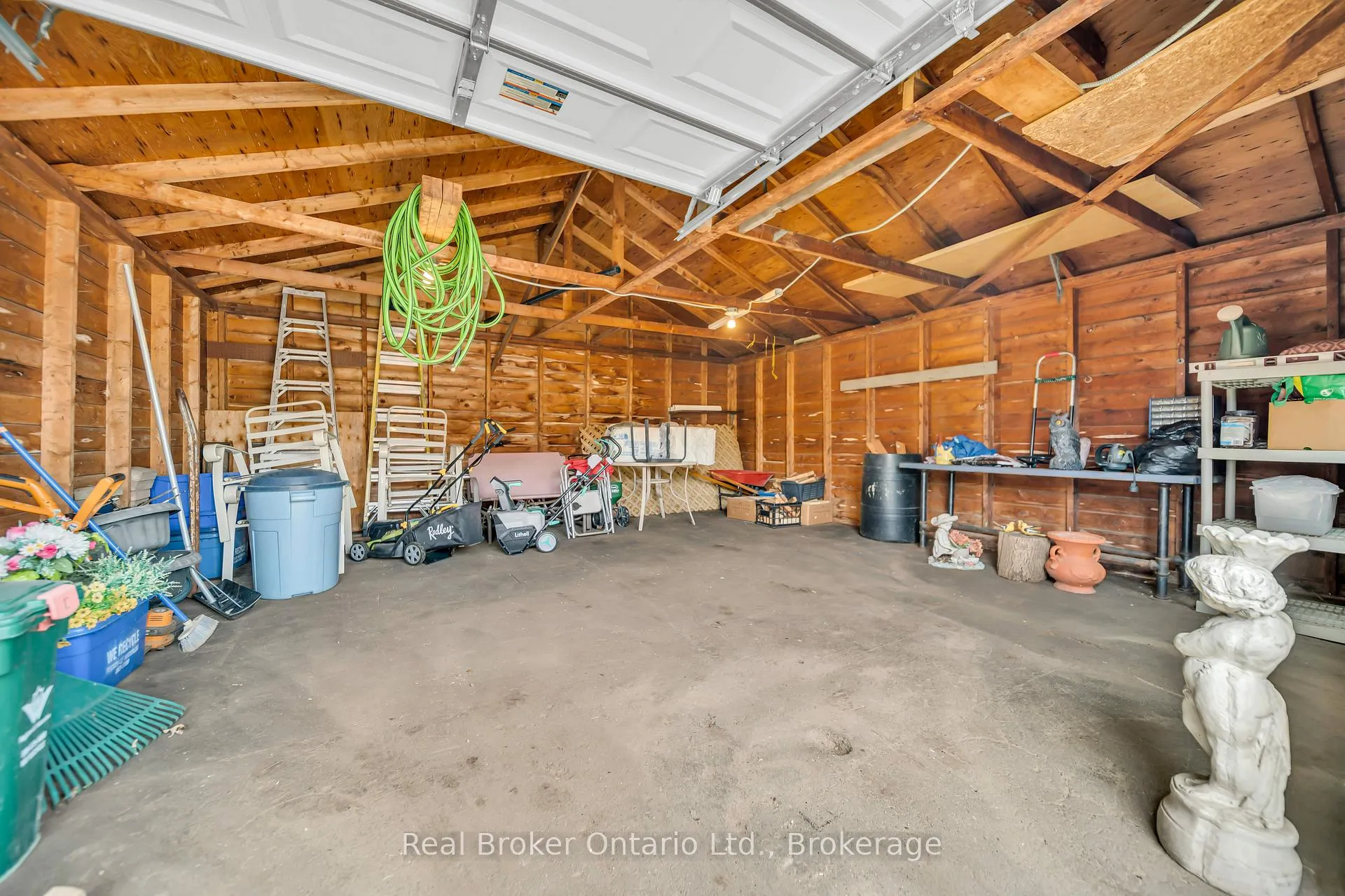 Photo 37 of 144 Byron Avenue, Kitchener — HOMEH