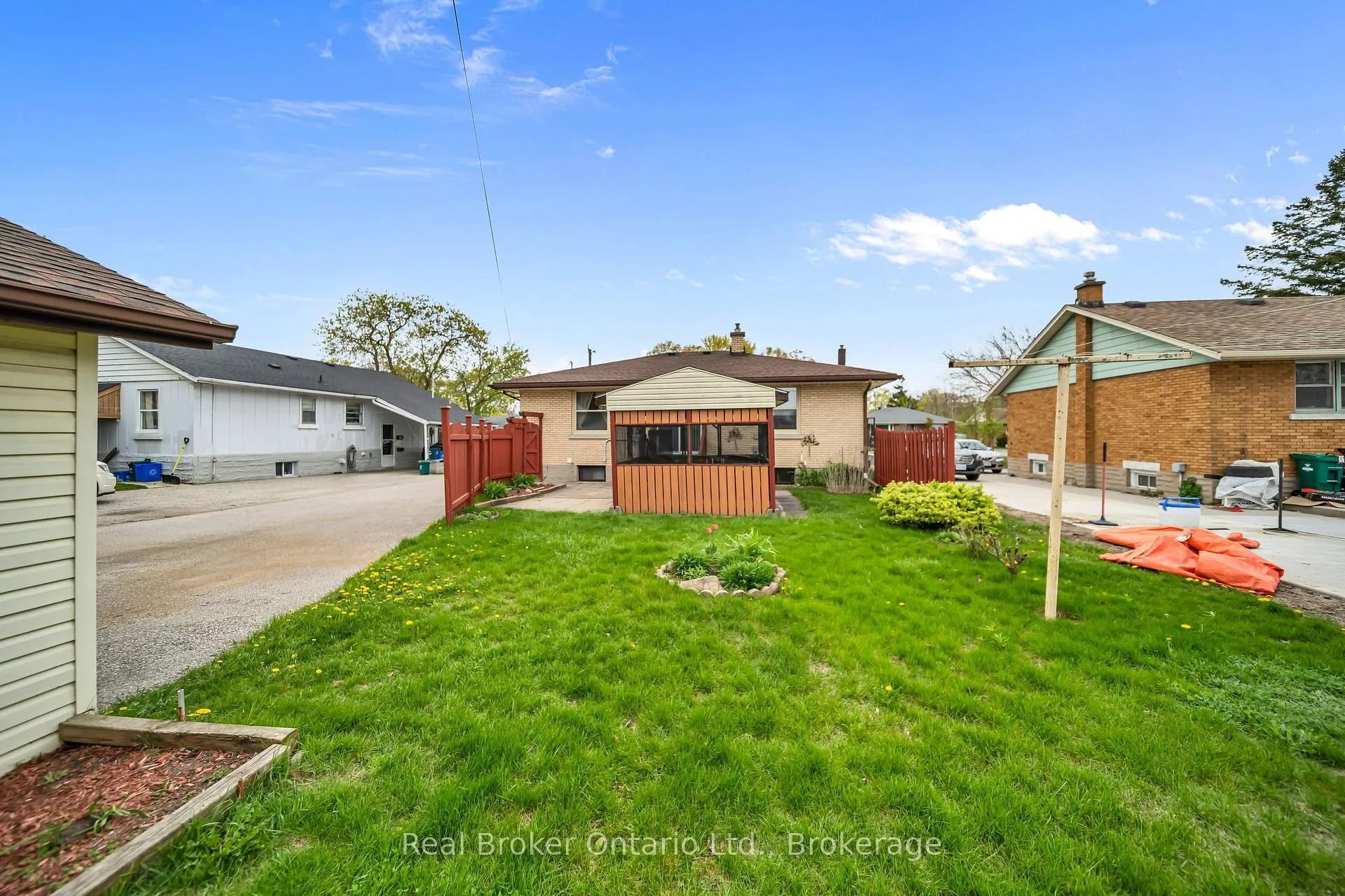 Photo 38 of 144 Byron Avenue, Kitchener — HOMEH