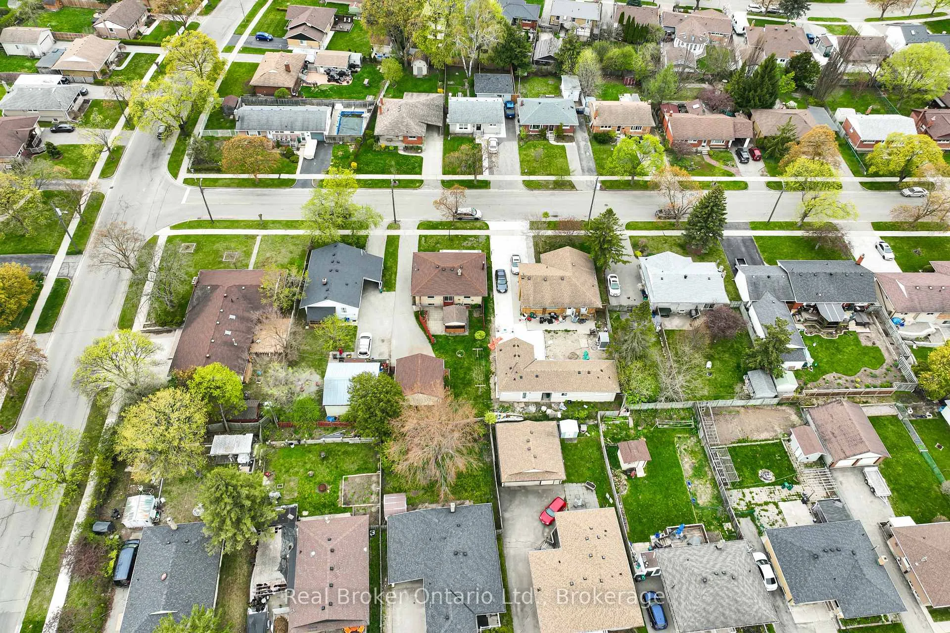 Photo 41 of 144 Byron Avenue, Kitchener — HOMEH