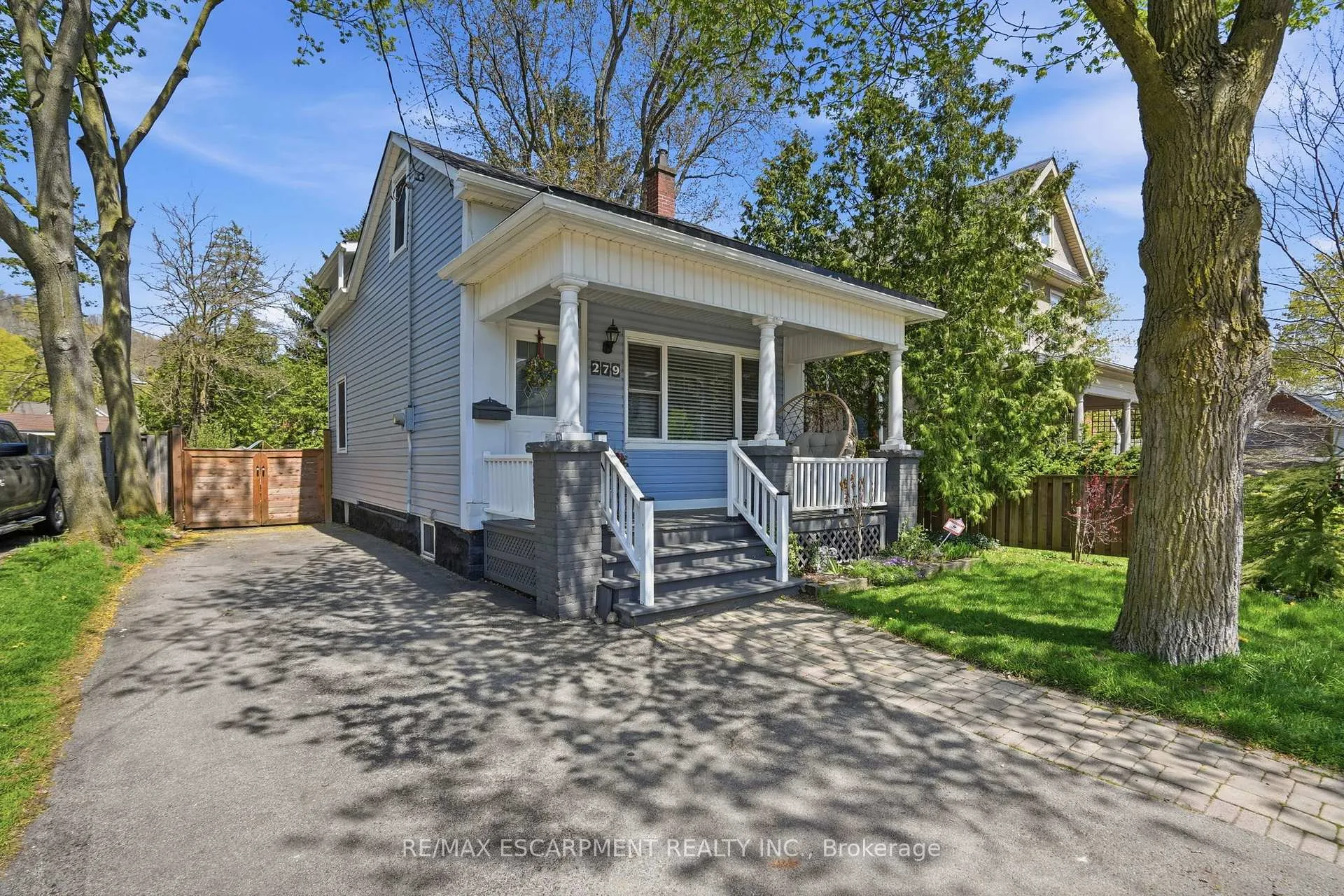Photo 1 of 279 Park Street W, Hamilton, Dundas — HOMEH