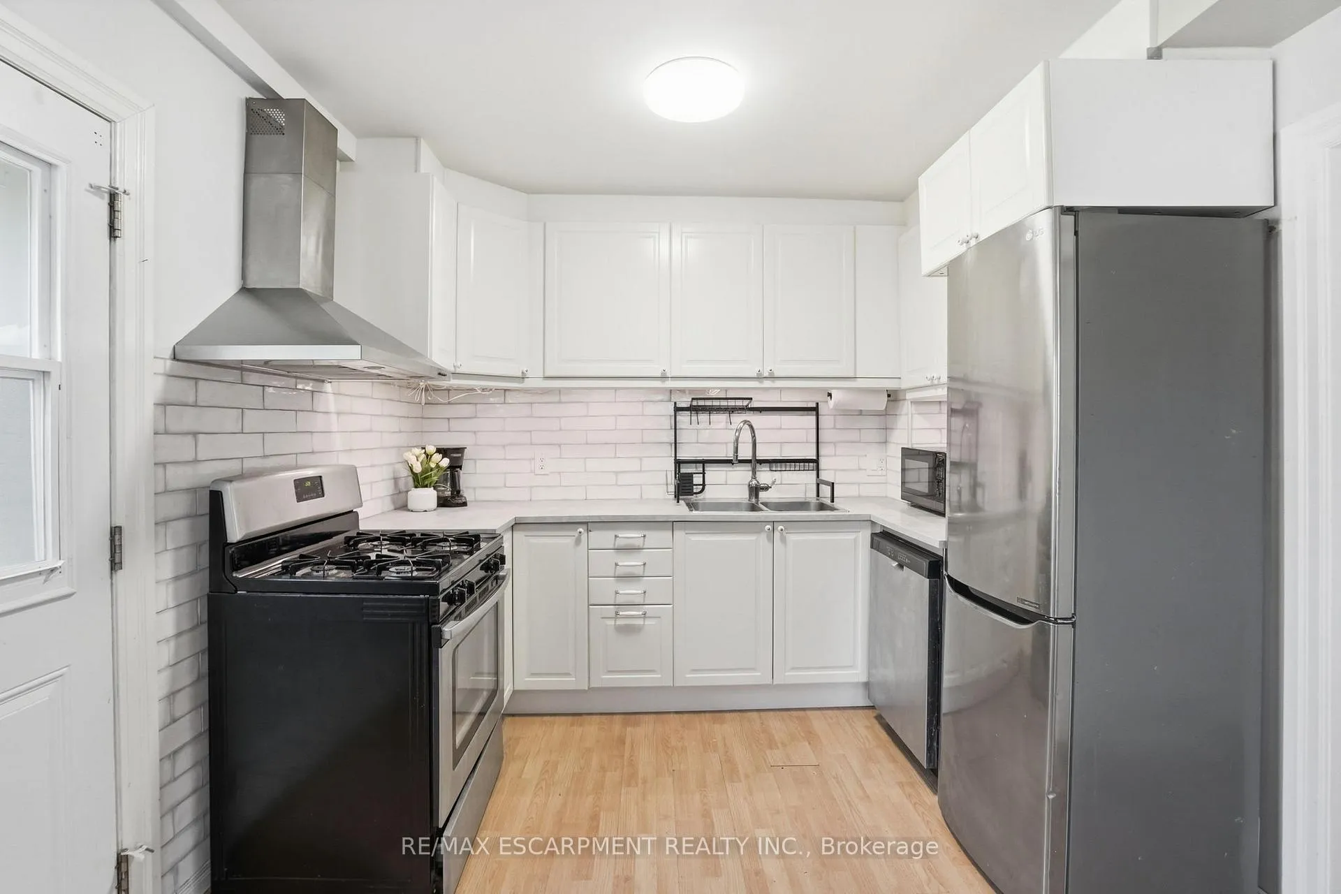 Photo 11 of 279 Park Street W, Hamilton, Dundas — HOMEH