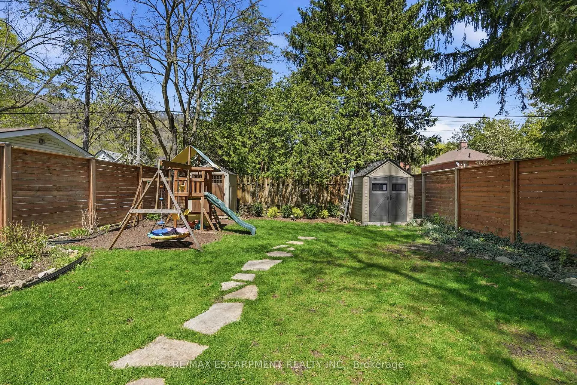 Photo 28 of 279 Park Street W, Hamilton, Dundas — HOMEH