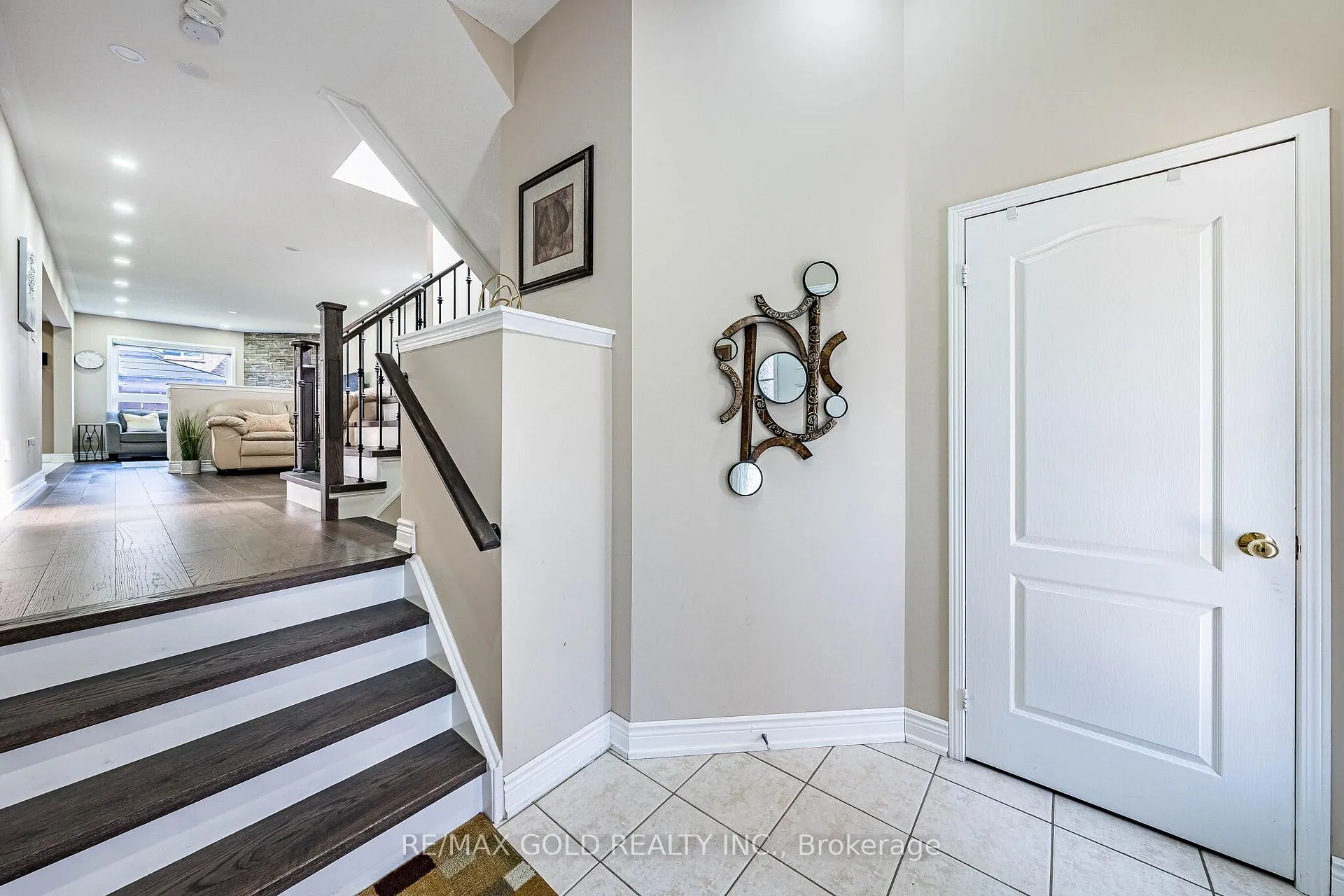 Photo 5 of 40 Hollingsworth Circle, Brampton, Fletcher's Meadow — HOMEH