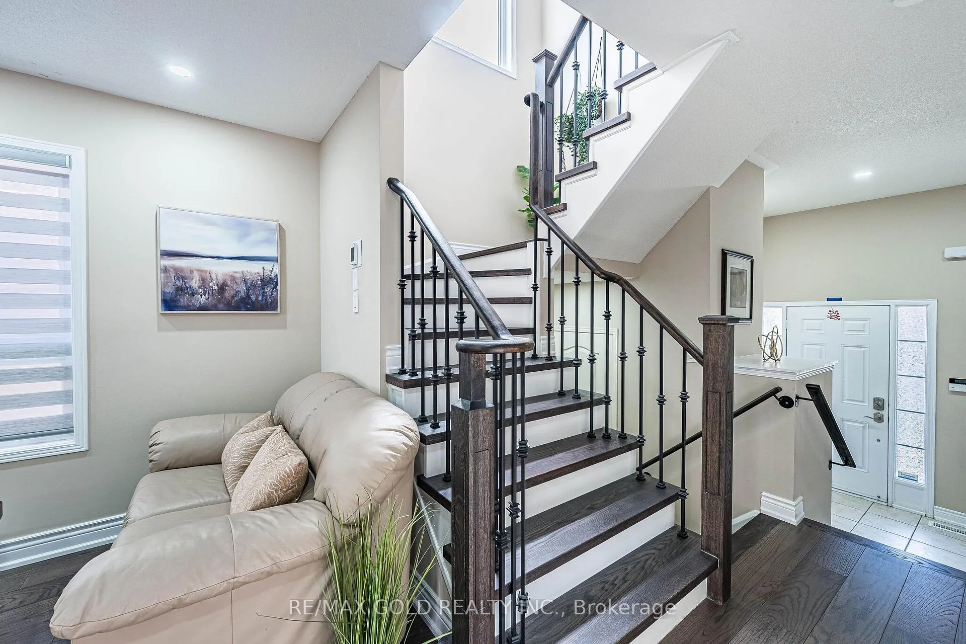 Photo 20 of 40 Hollingsworth Circle, Brampton, Fletcher's Meadow — HOMEH