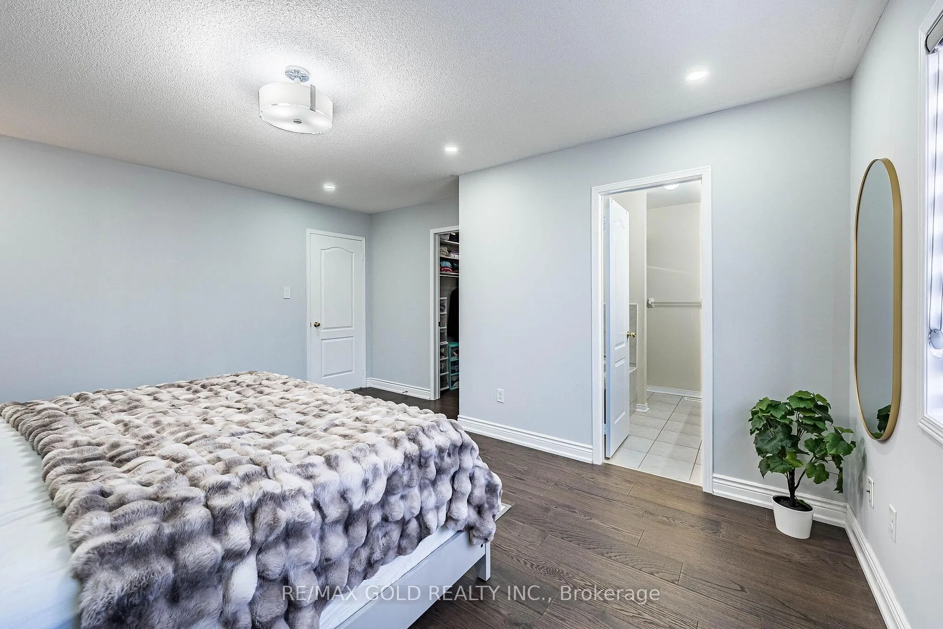 Photo 23 of 40 Hollingsworth Circle, Brampton, Fletcher's Meadow — HOMEH