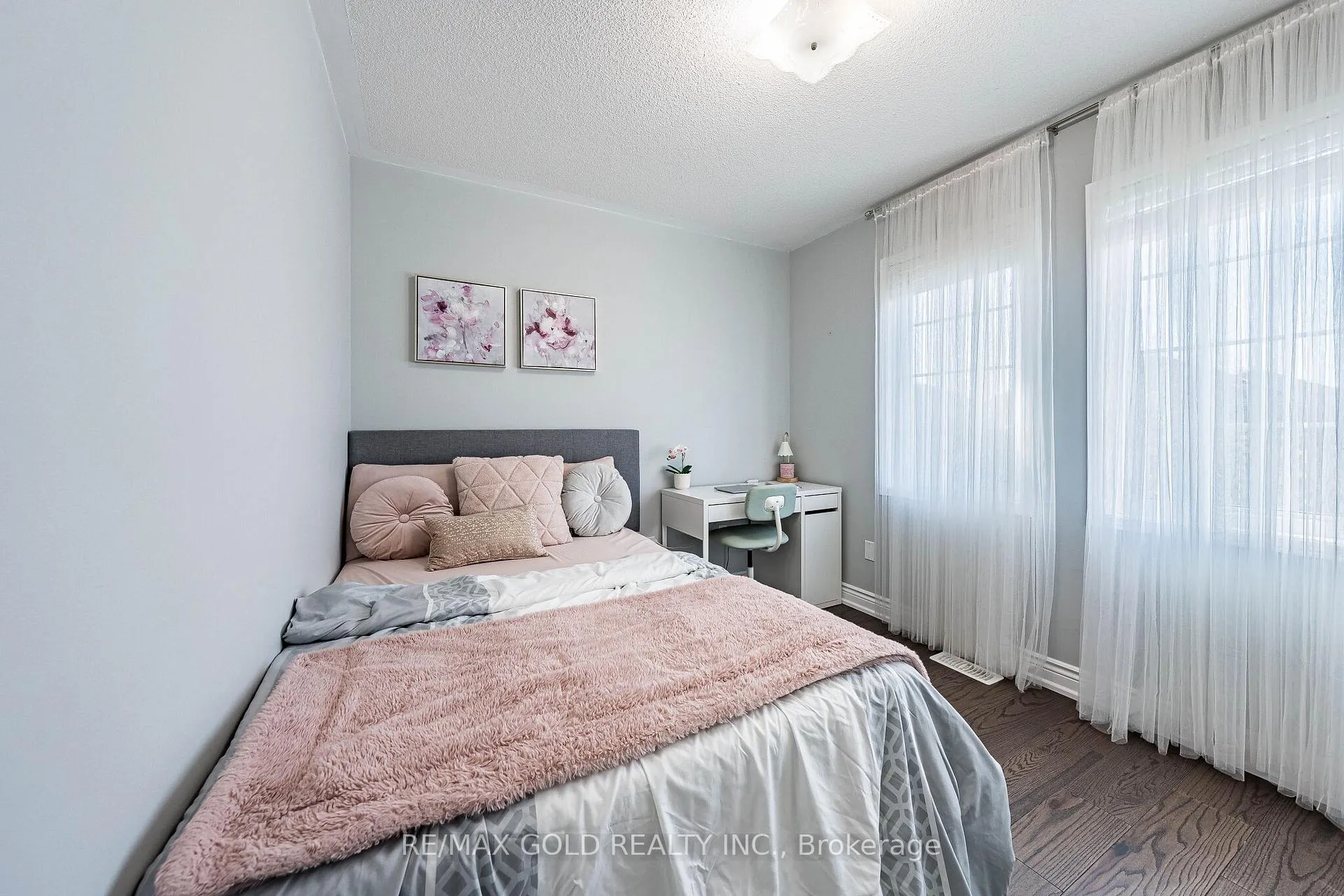Photo 32 of 40 Hollingsworth Circle, Brampton, Fletcher's Meadow — HOMEH