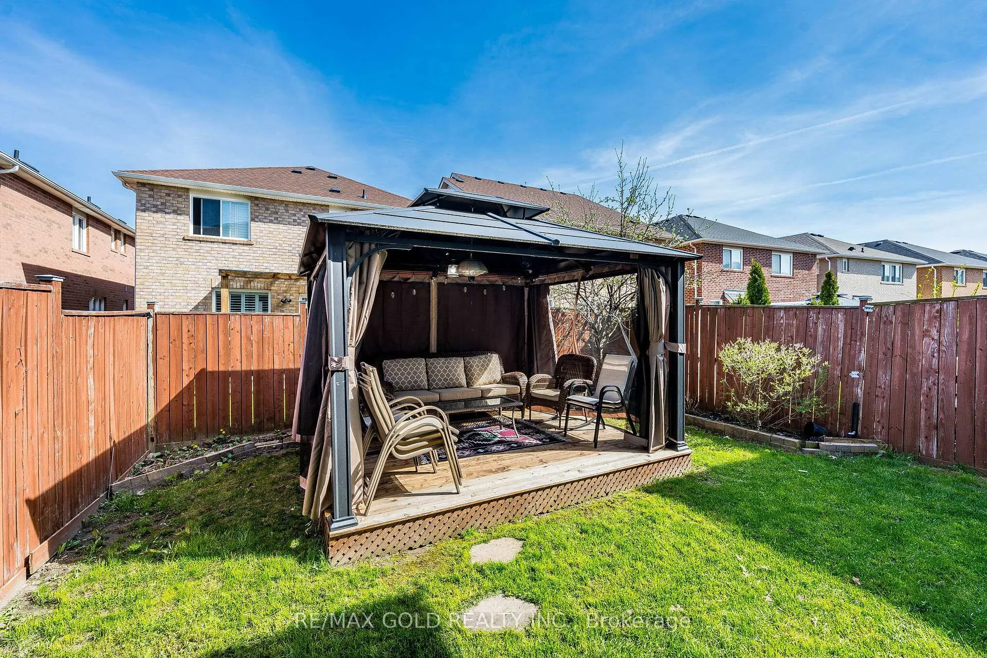 Photo 46 of 40 Hollingsworth Circle, Brampton, Fletcher's Meadow — HOMEH