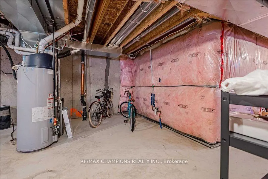 Photo 19 of 7732 White Pine Crescent, Niagara Falls, Brown — HOMEH