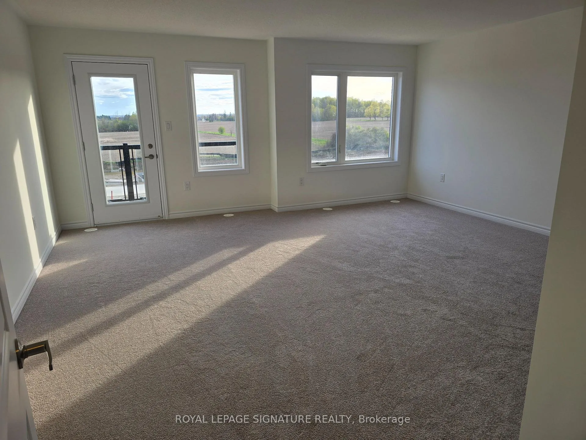 Photo 8 of 30 Twinflower Way, Brampton, Northwest Brampton — HOMEH