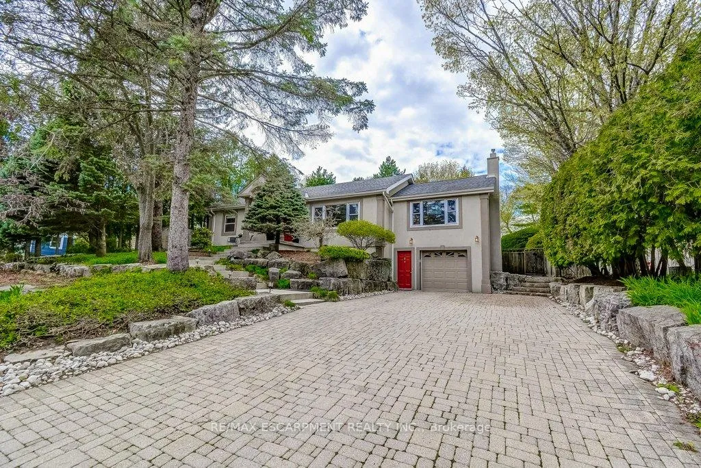 Photo 2 of 121 Elgin Street, Hamilton, Waterdown — HOMEH