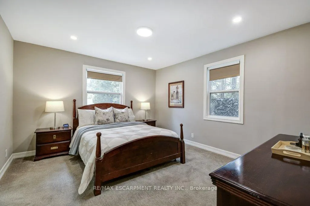 Photo 19 of 121 Elgin Street, Hamilton, Waterdown — HOMEH