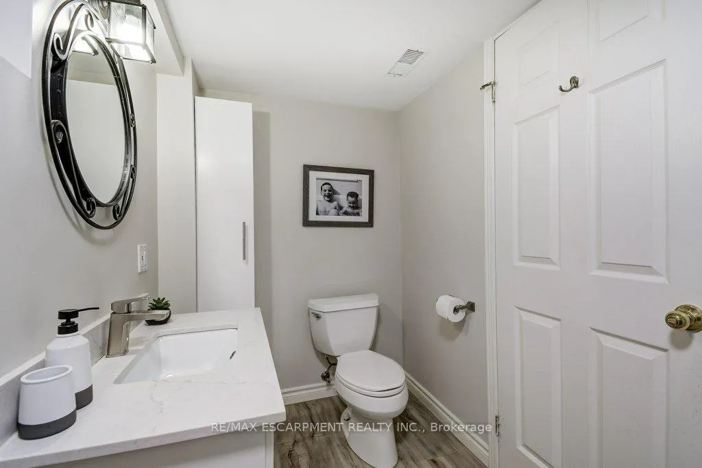 Photo 28 of 121 Elgin Street, Hamilton, Waterdown — HOMEH