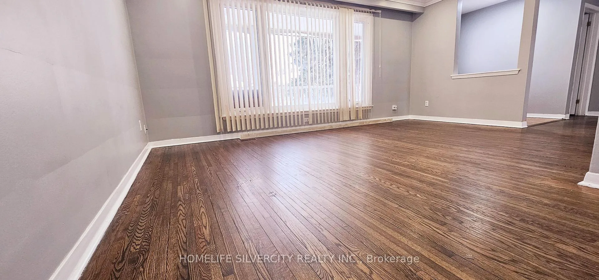Photo 7 of Unit Upper, 31 Windermere Court, Brampton, Northwood Park — HOMEH