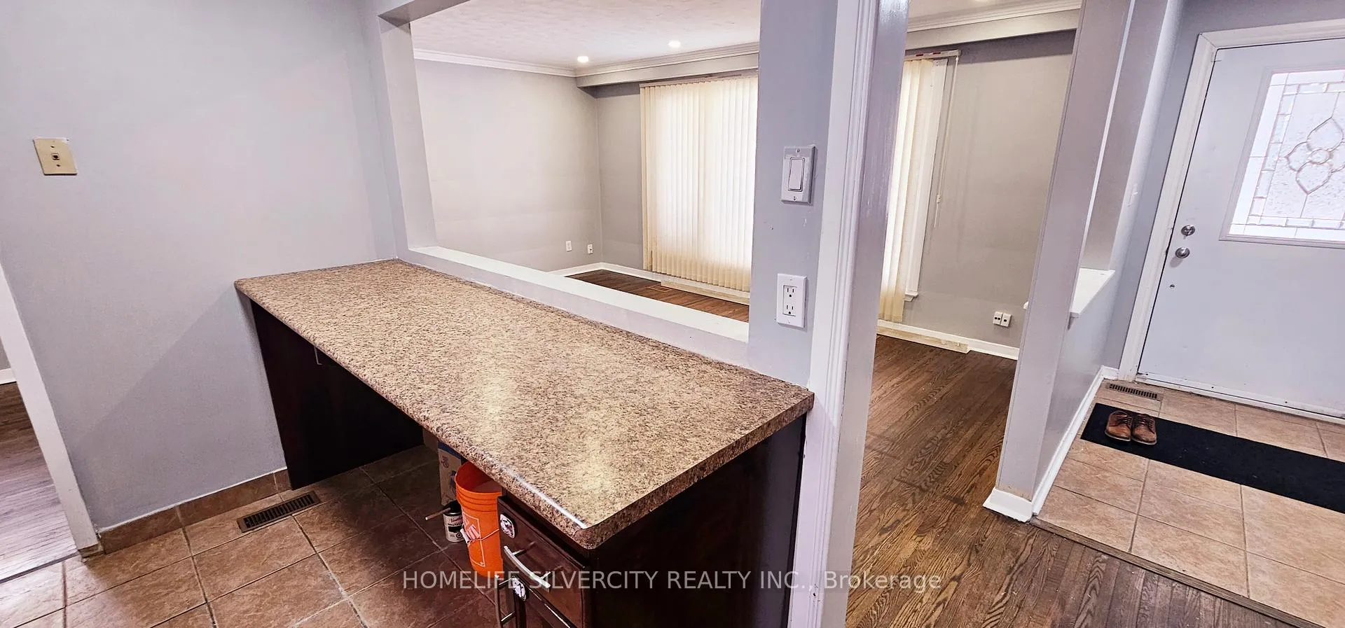 Photo 11 of Unit Upper, 31 Windermere Court, Brampton, Northwood Park — HOMEH
