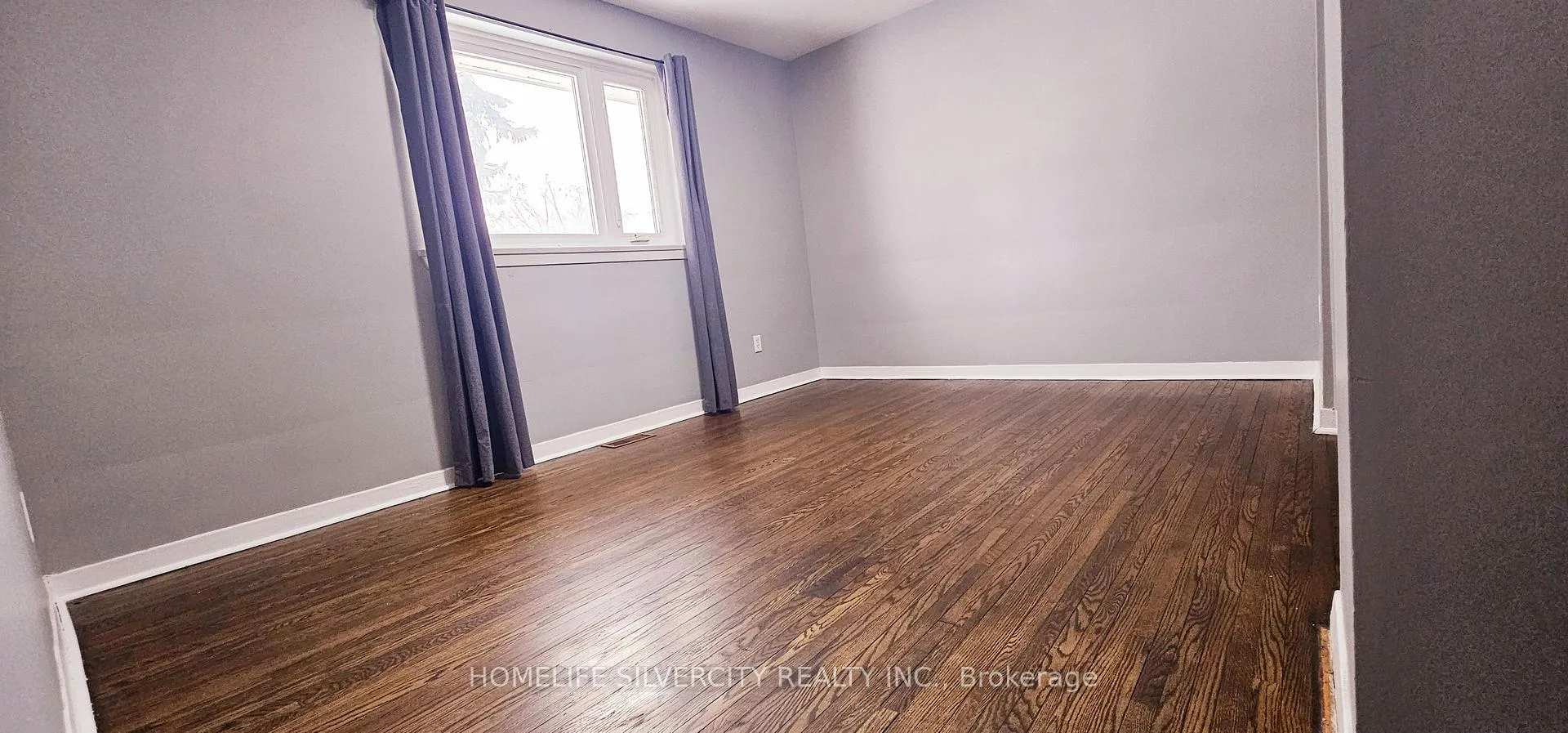Photo 16 of Unit Upper, 31 Windermere Court, Brampton, Northwood Park — HOMEH
