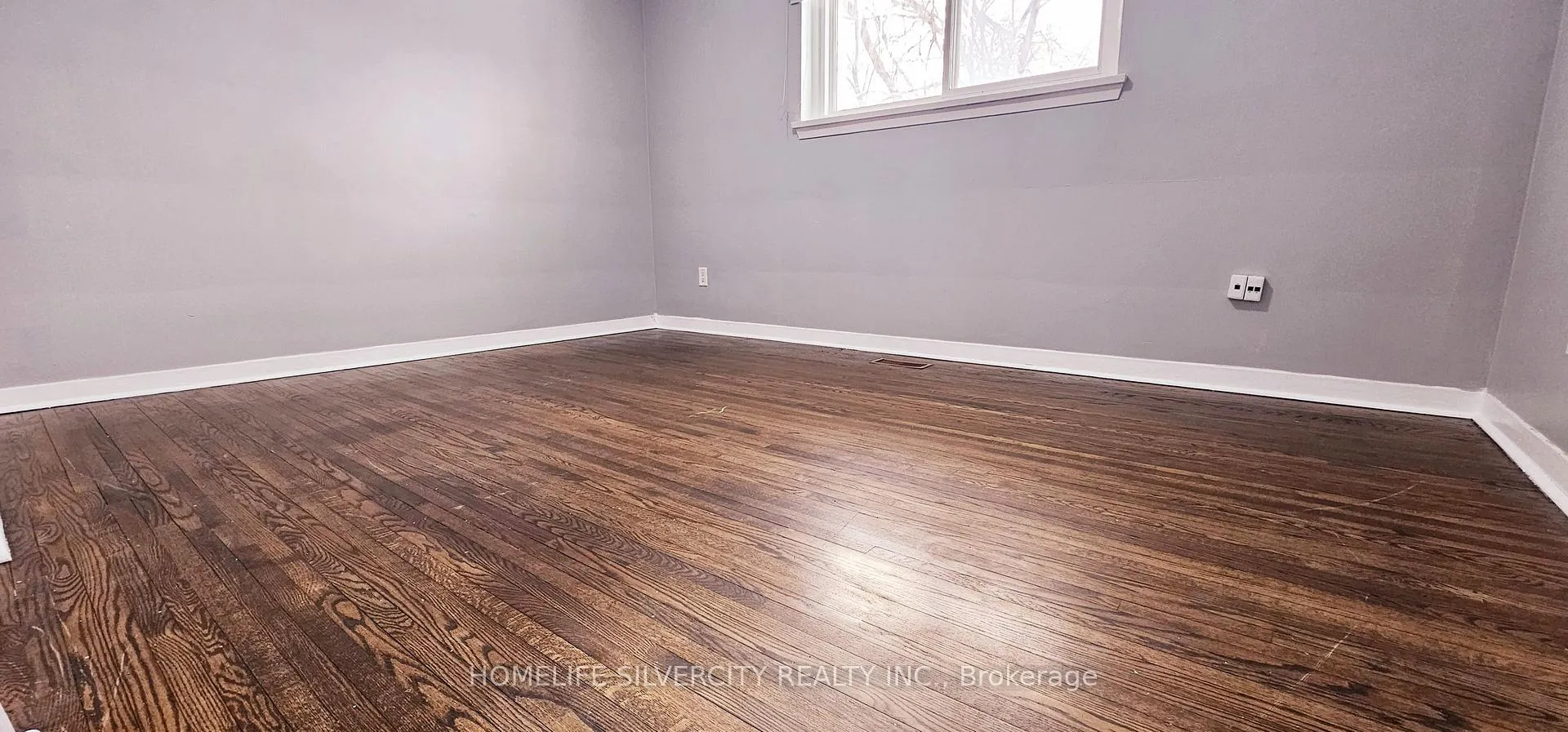 Photo 23 of Unit Upper, 31 Windermere Court, Brampton, Northwood Park — HOMEH