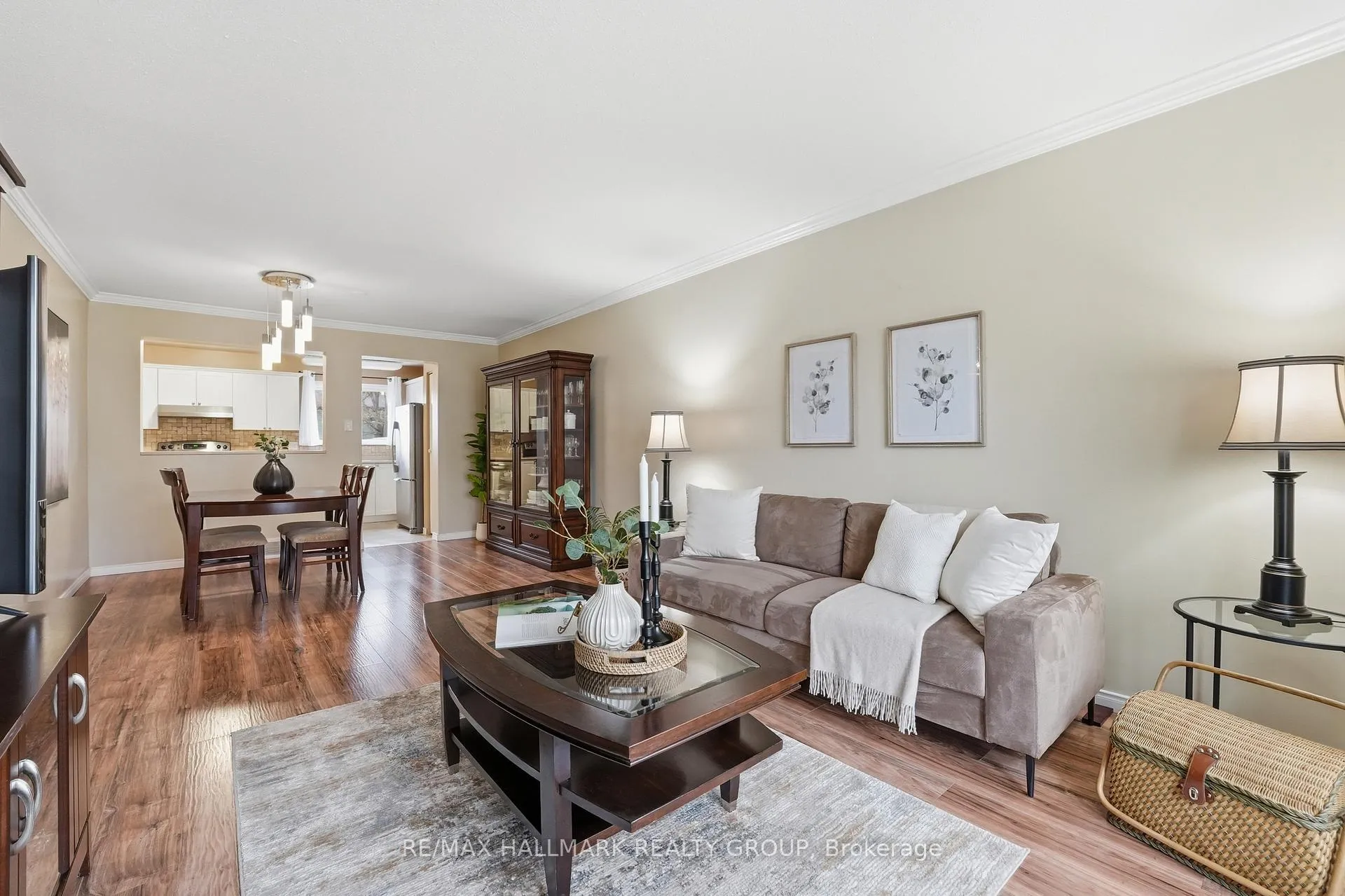 Photo 5 of Unit 59, 2336 Orient Park Drive, Ottawa, Blackburn Hamlet (South) — HOMEH