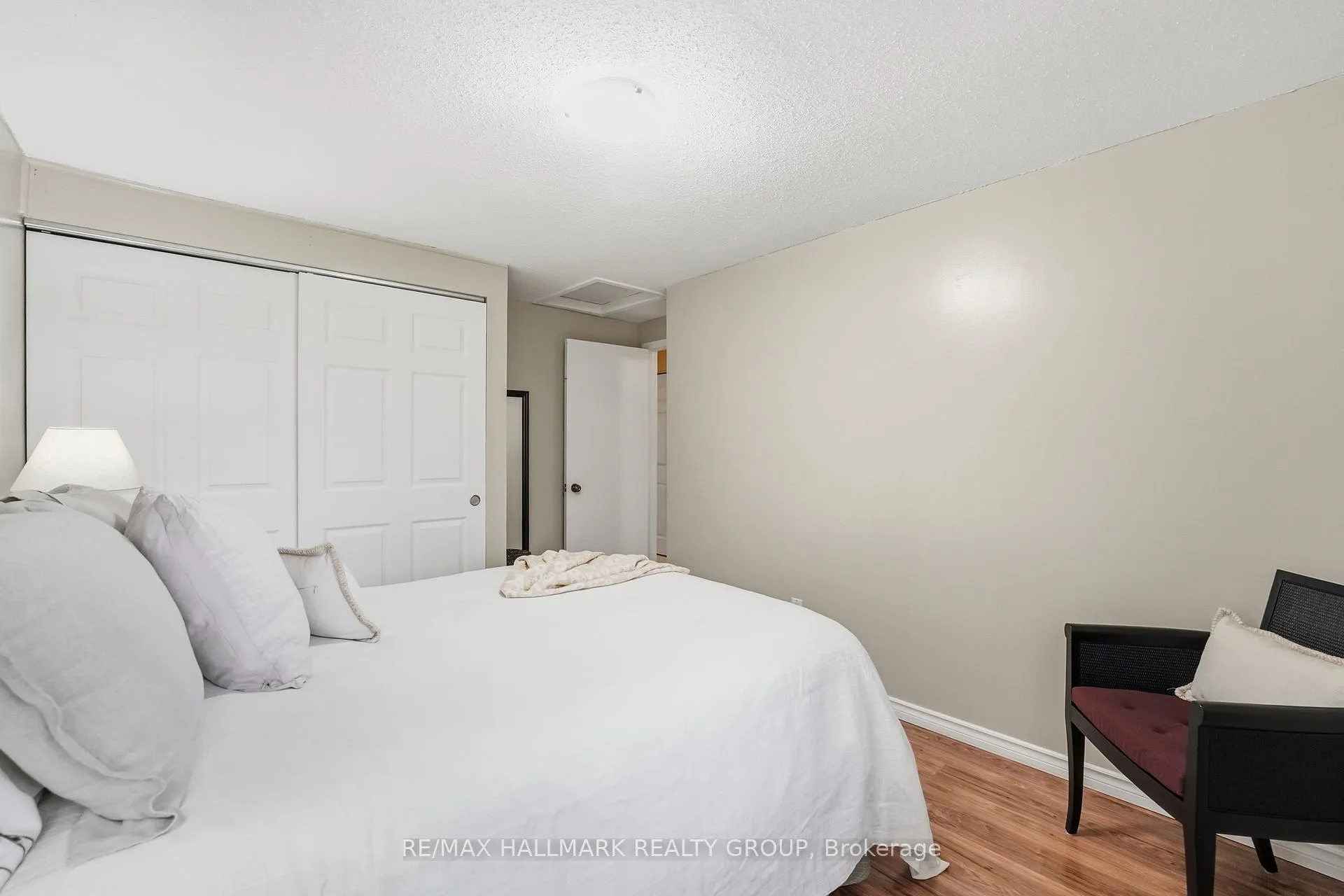 Photo 19 of Unit 59, 2336 Orient Park Drive, Ottawa, Blackburn Hamlet (South) — HOMEH