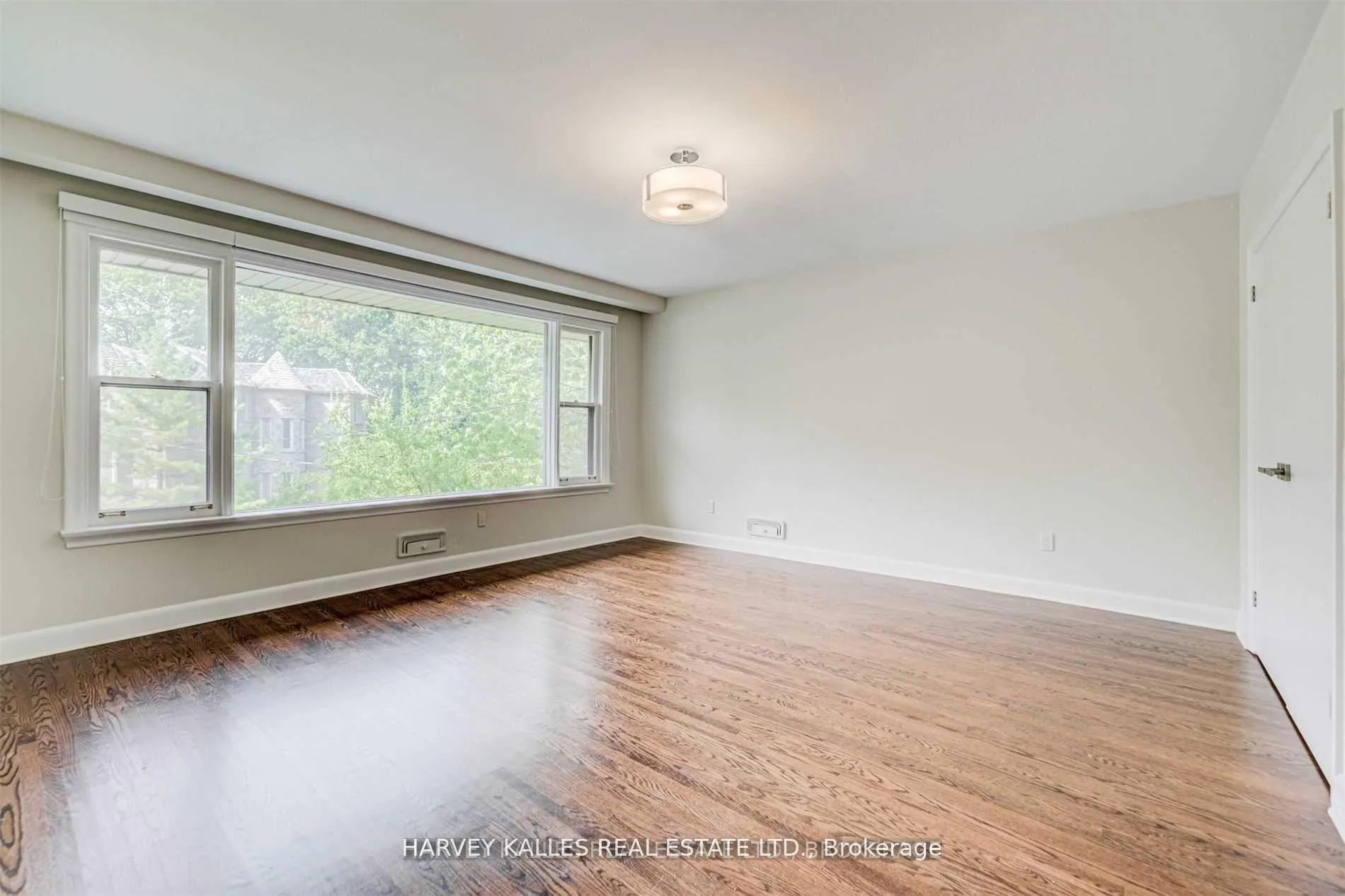 Photo 17 of 209 Lytton Boulevard, Toronto, Lawrence Park South — HOMEH