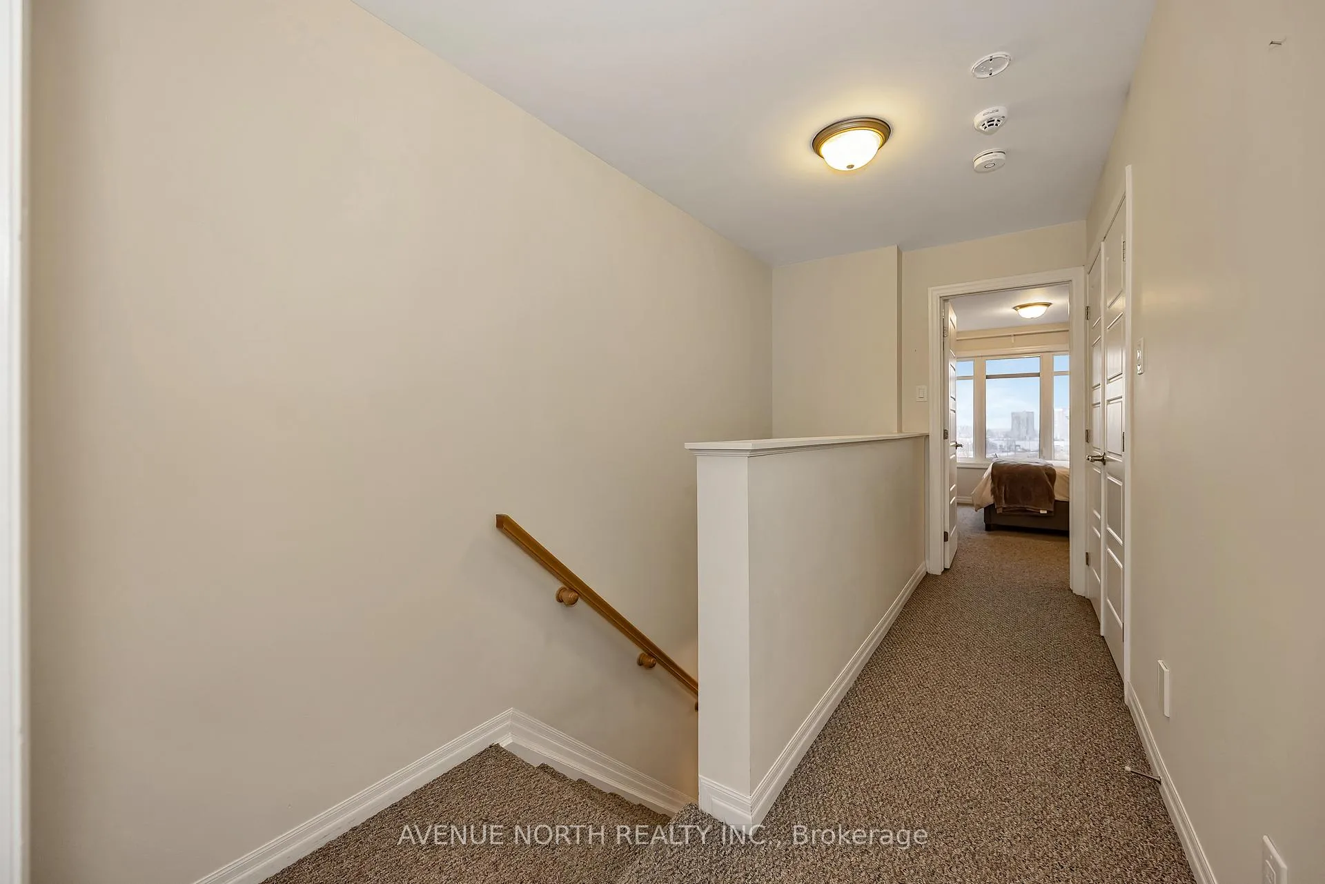 Photo 20 of 120 Lionel Private, Ottawa, Springridge/East Village — HOMEH