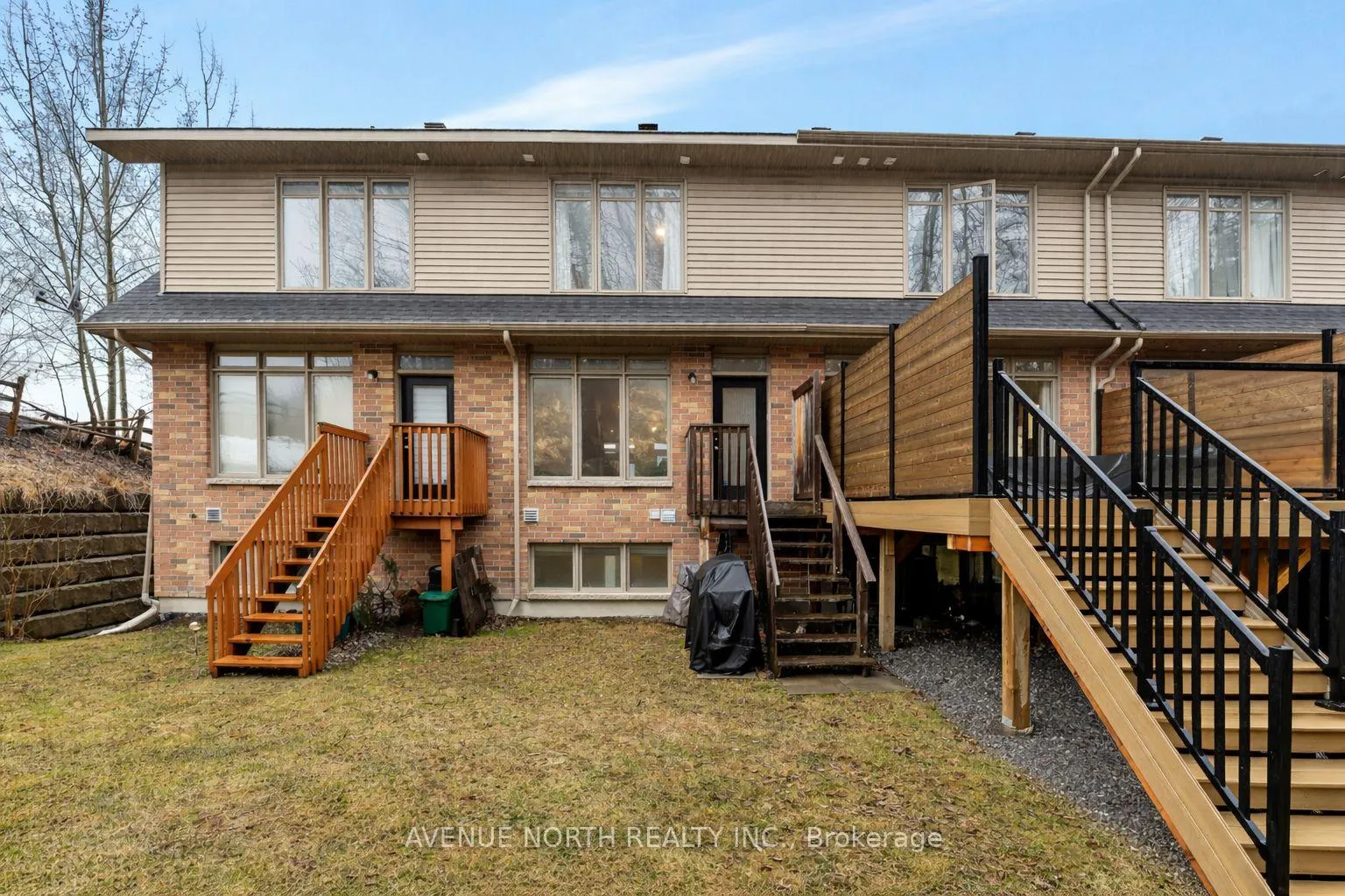 Photo 37 of 120 Lionel Private, Ottawa, Springridge/East Village — HOMEH