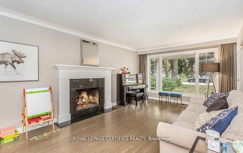 Photo 6 of 1466 Seagram Avenue, Oakville, Southwest — HOMEH