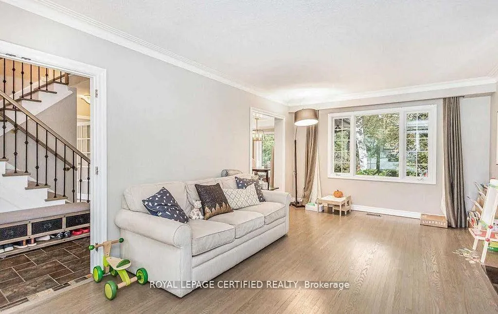 Photo 7 of 1466 Seagram Avenue, Oakville, Southwest — HOMEH