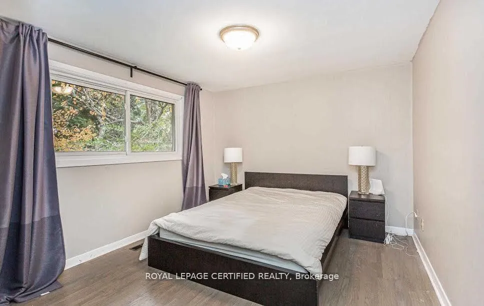 Photo 15 of 1466 Seagram Avenue, Oakville, Southwest — HOMEH