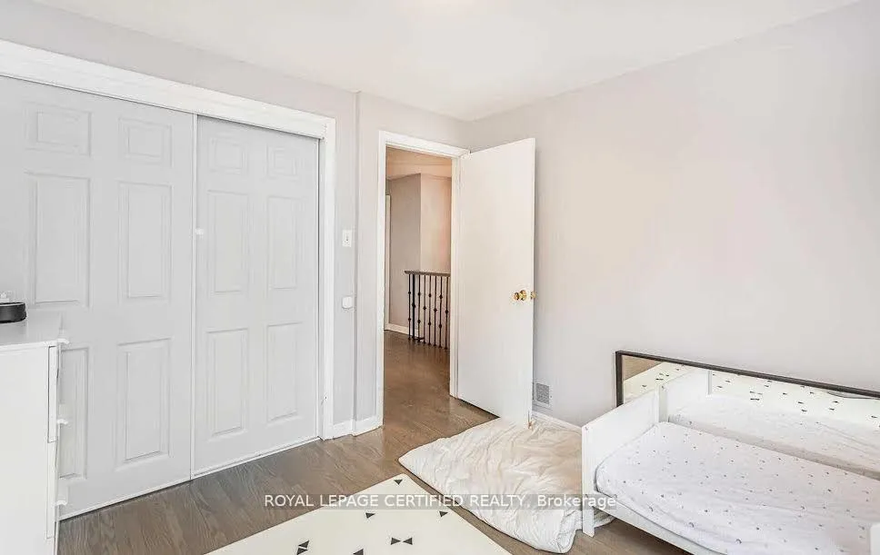 Photo 19 of 1466 Seagram Avenue, Oakville, Southwest — HOMEH