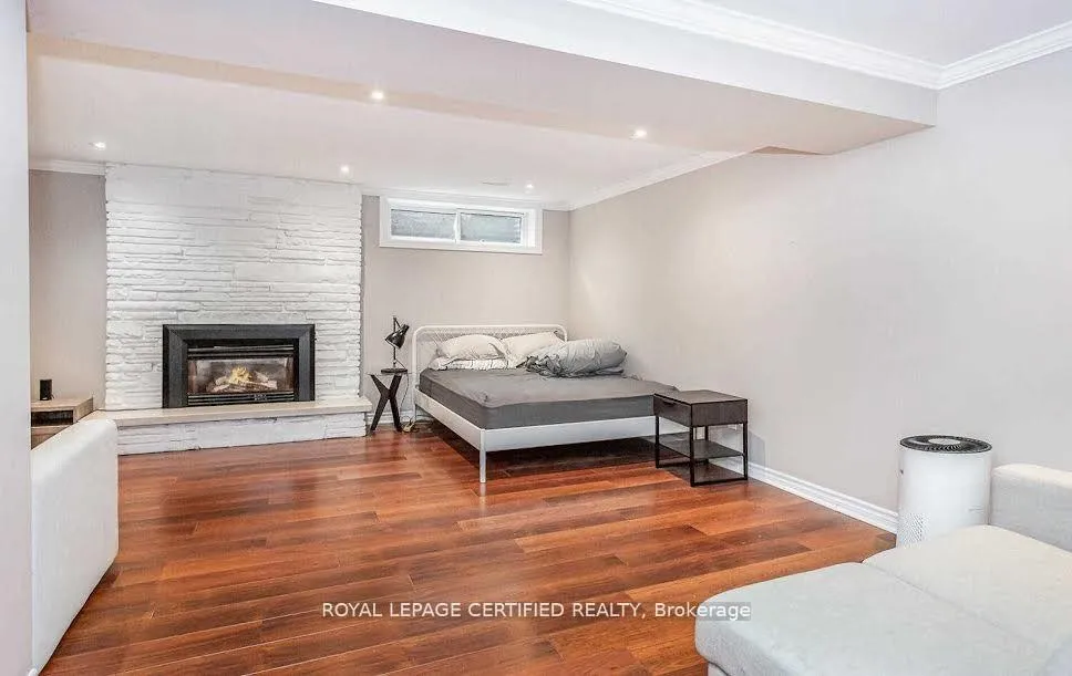 Photo 21 of 1466 Seagram Avenue, Oakville, Southwest — HOMEH