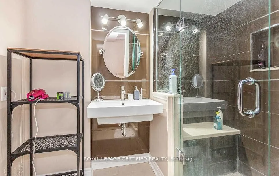Photo 24 of 1466 Seagram Avenue, Oakville, Southwest — HOMEH