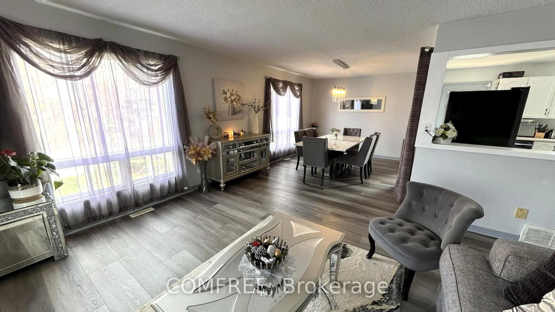 Photo 4 of 13 Pearl Street, Smiths Falls — HOMEH