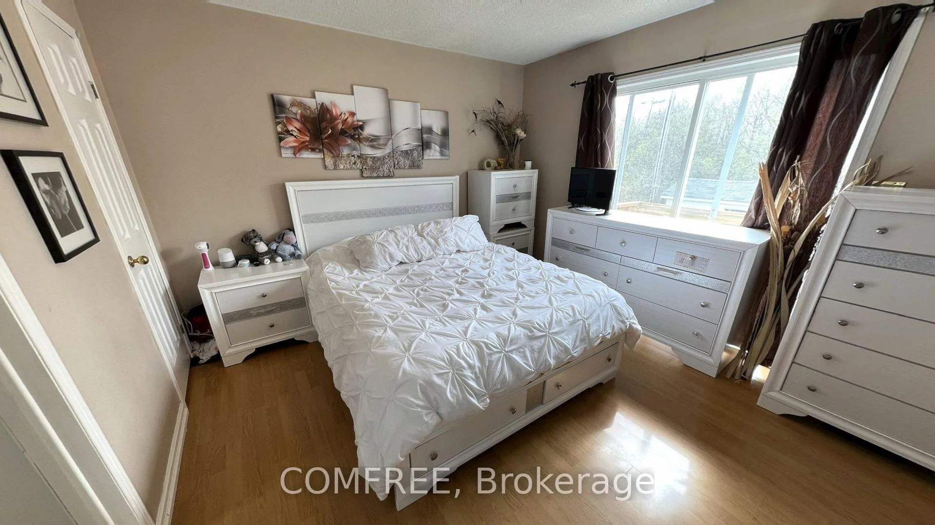 Photo 10 of 13 Pearl Street, Smiths Falls — HOMEH